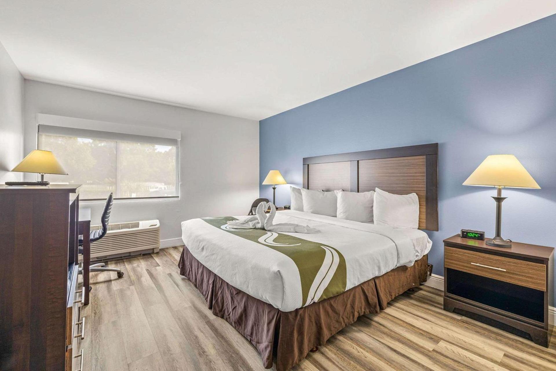 Quality Inn & Suites Tampa near Fairgrounds and Casino photo 15