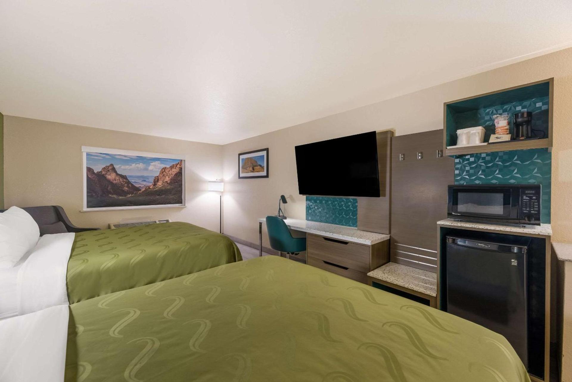 Quality Inn Alpine photo 46