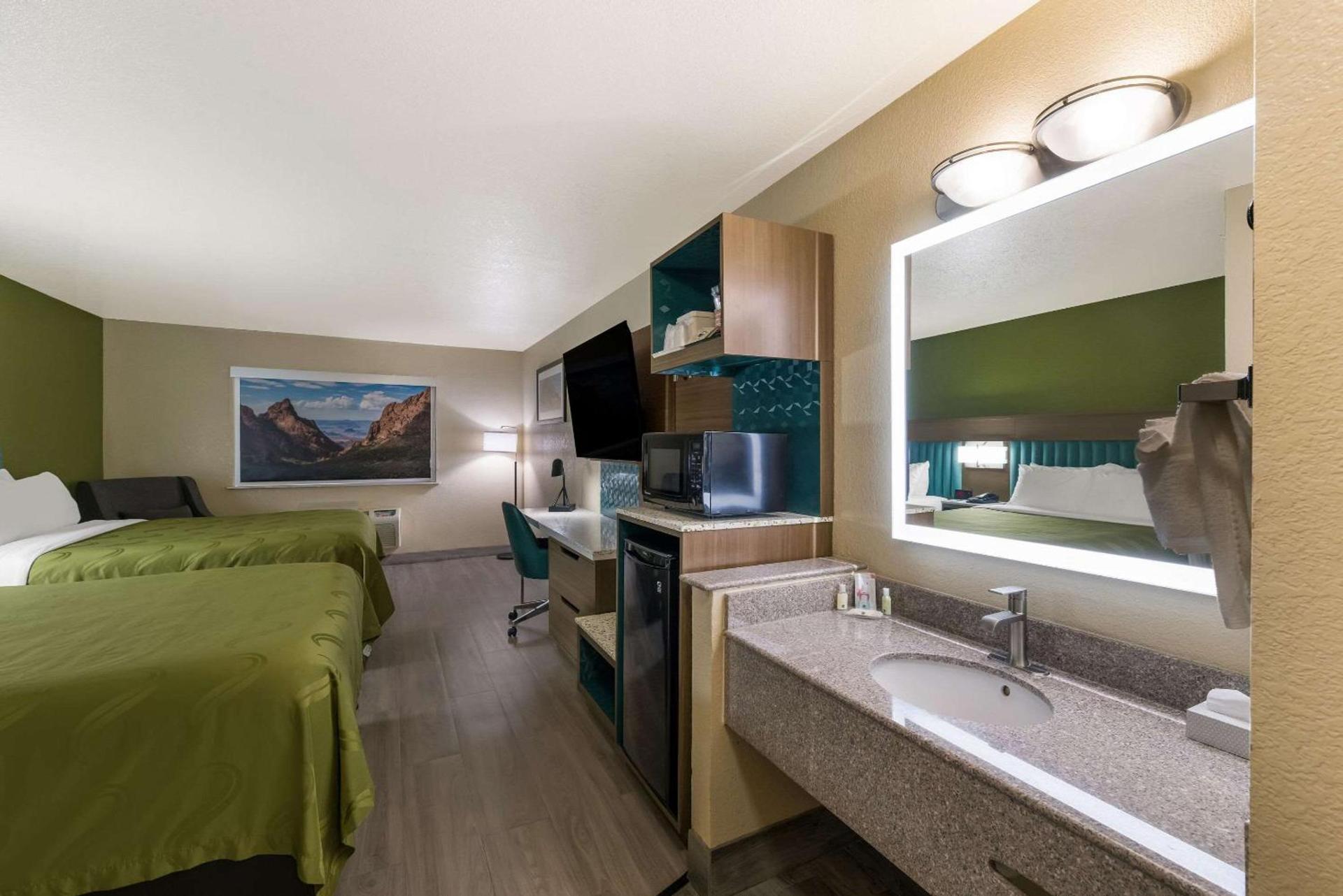 Quality Inn Alpine photo 45