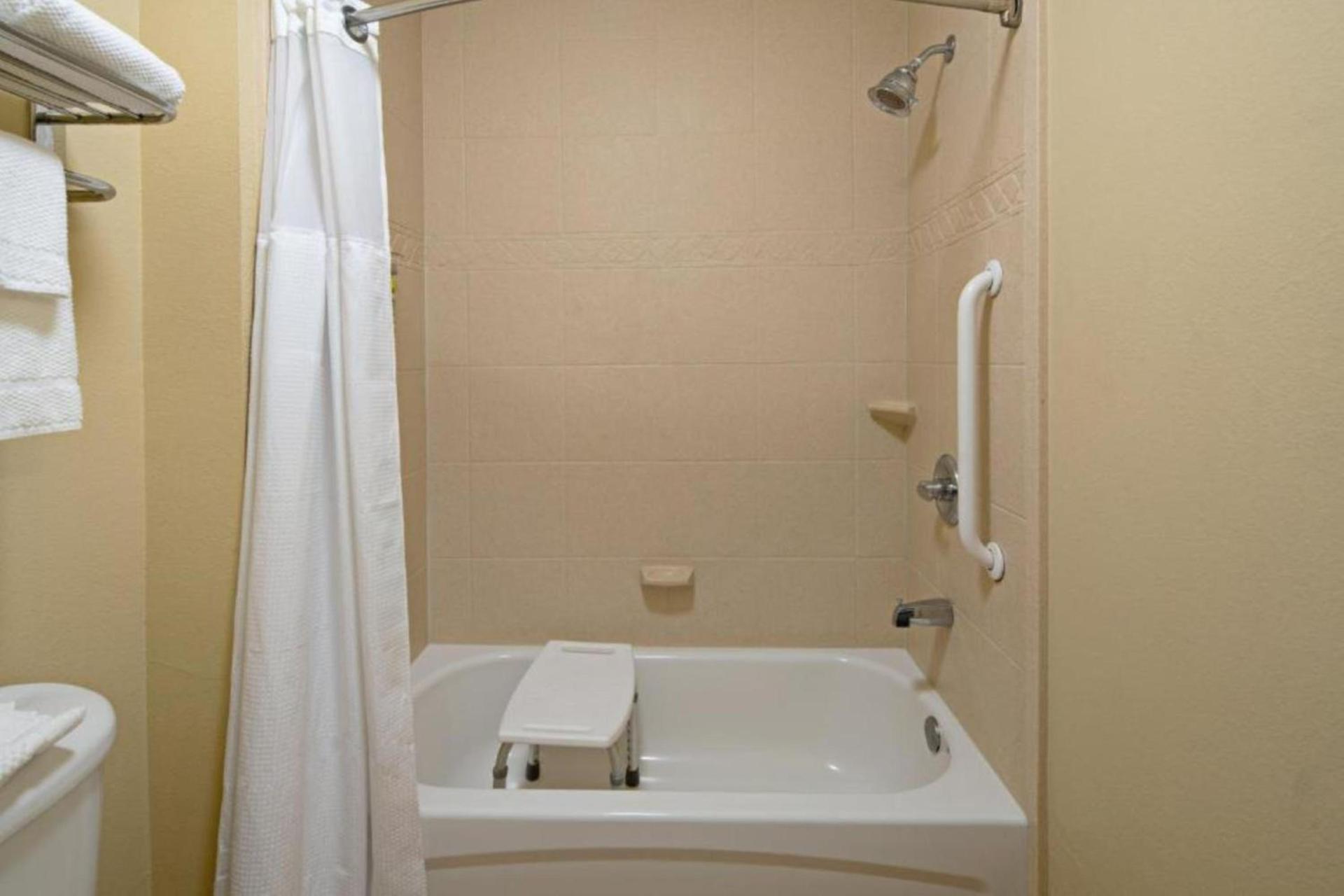 Staybridge Suites Palmdale by IHG photo 21