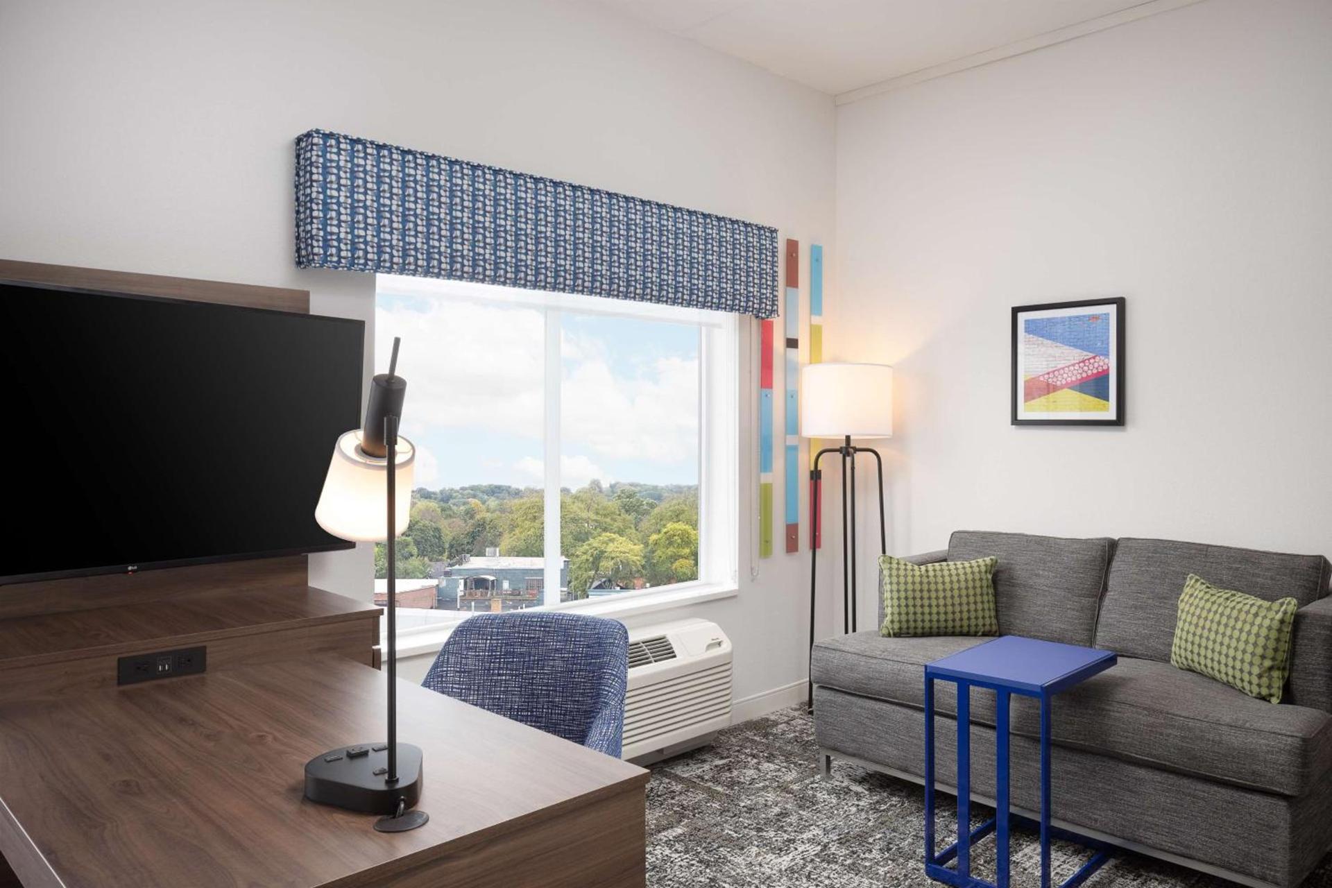 Hampton Inn & Suites Rochester Downtown photo 42