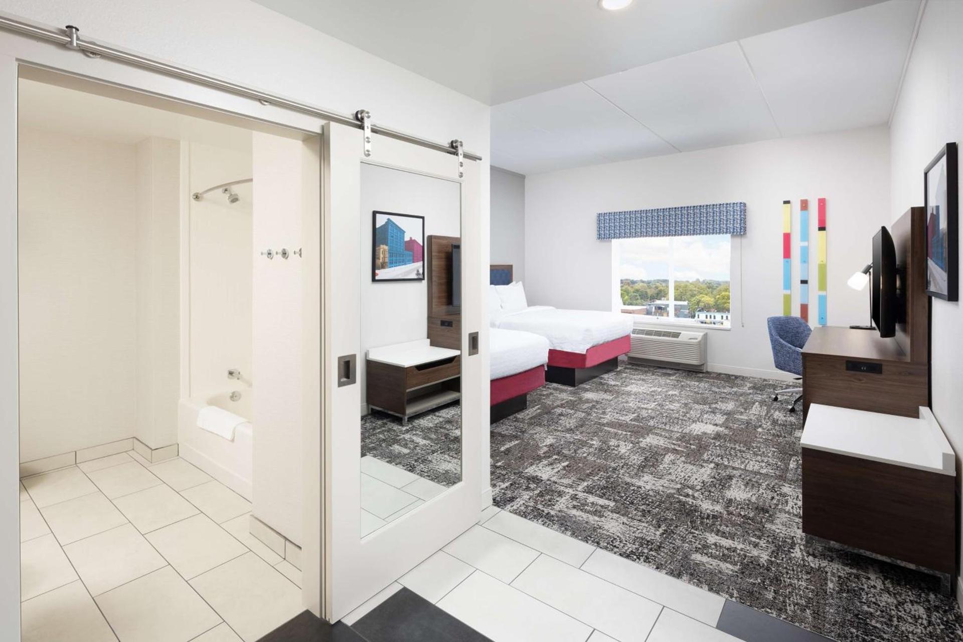 Hampton Inn & Suites Rochester Downtown photo 47