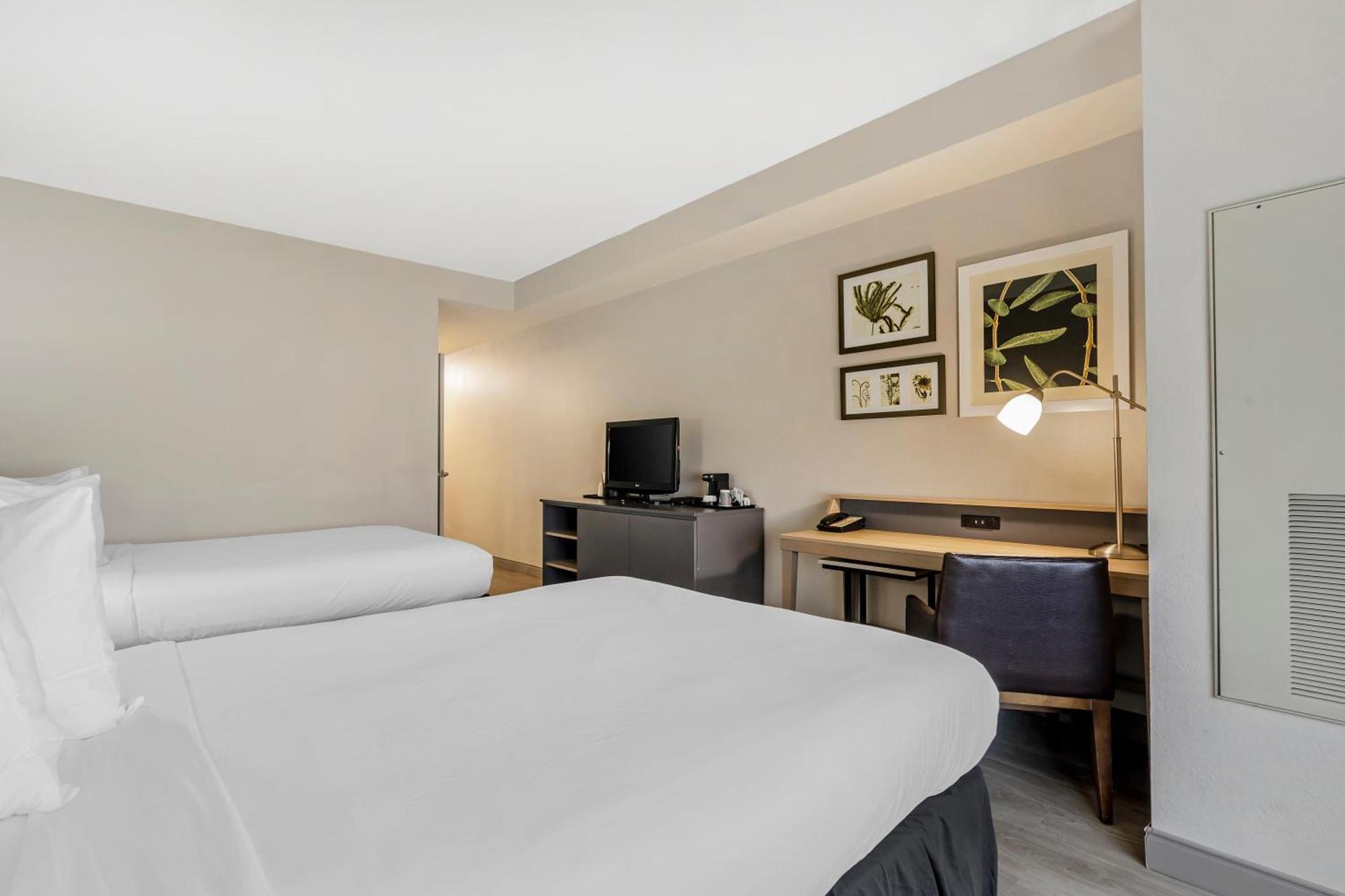 Country Inn & Suites by Radisson, Tampa Airport North, FL photo 44