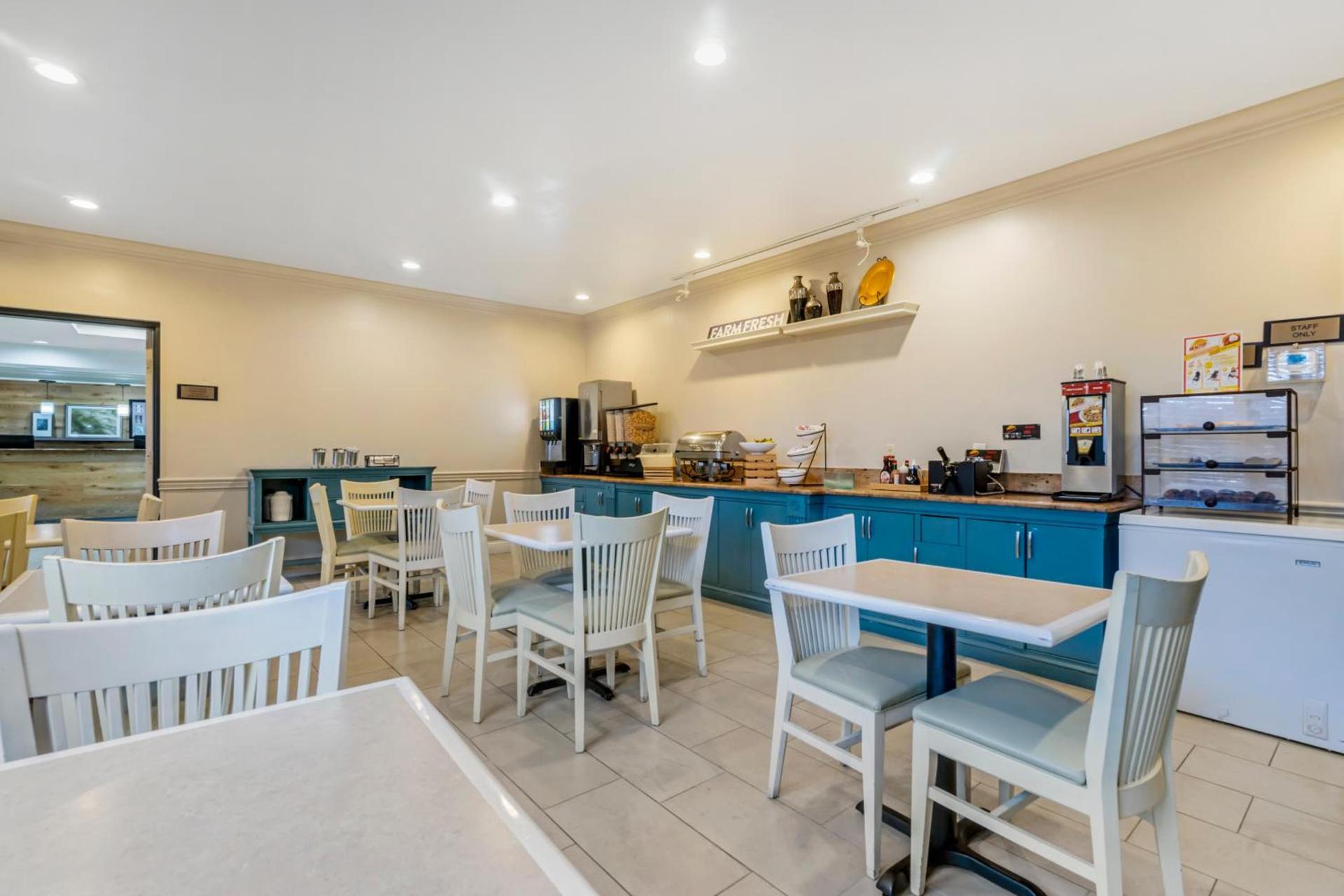 Country Inn & Suites by Radisson, Tampa Airport North, FL photo 48