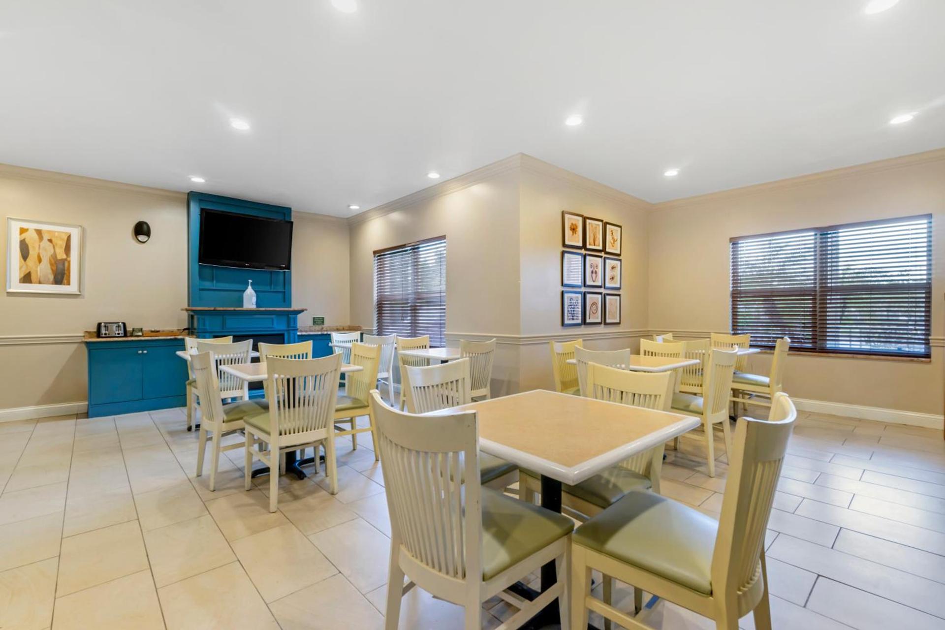 Country Inn & Suites by Radisson, Tampa Airport North, FL photo 50