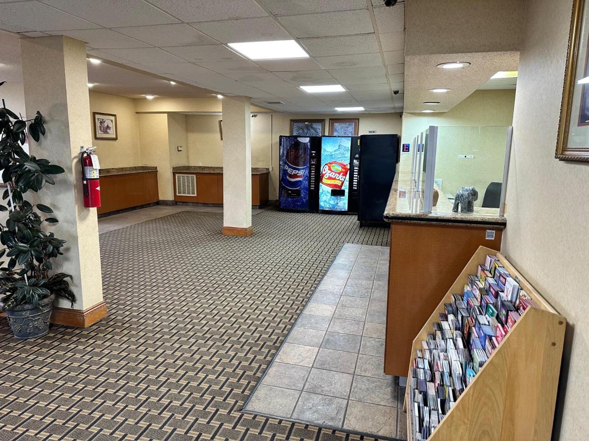 Executive Inn photo 3