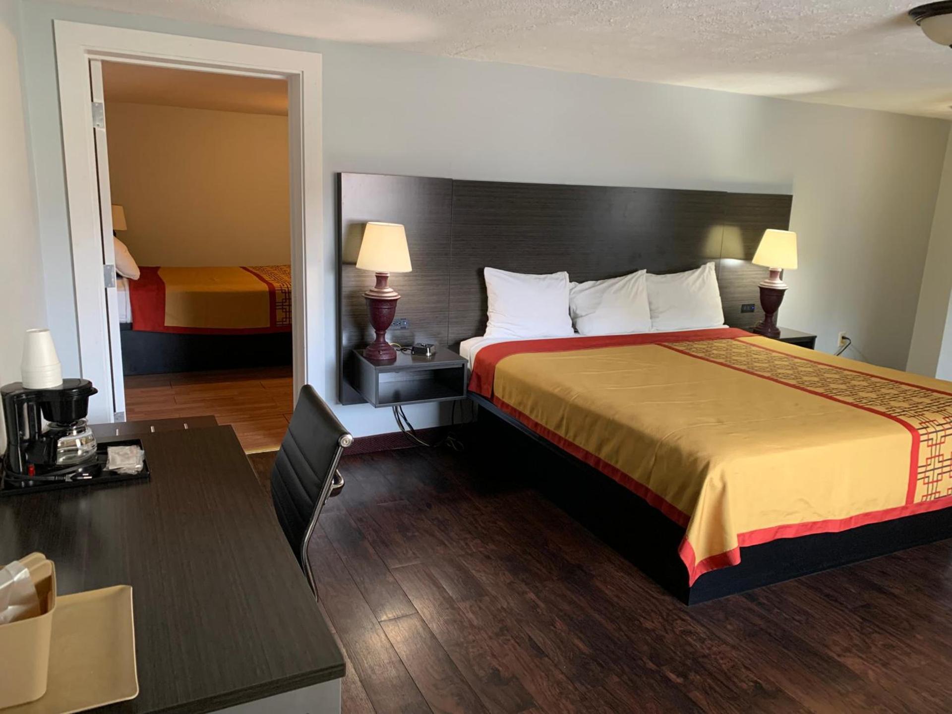 Pigeon Forge Parkway Inn photo 3