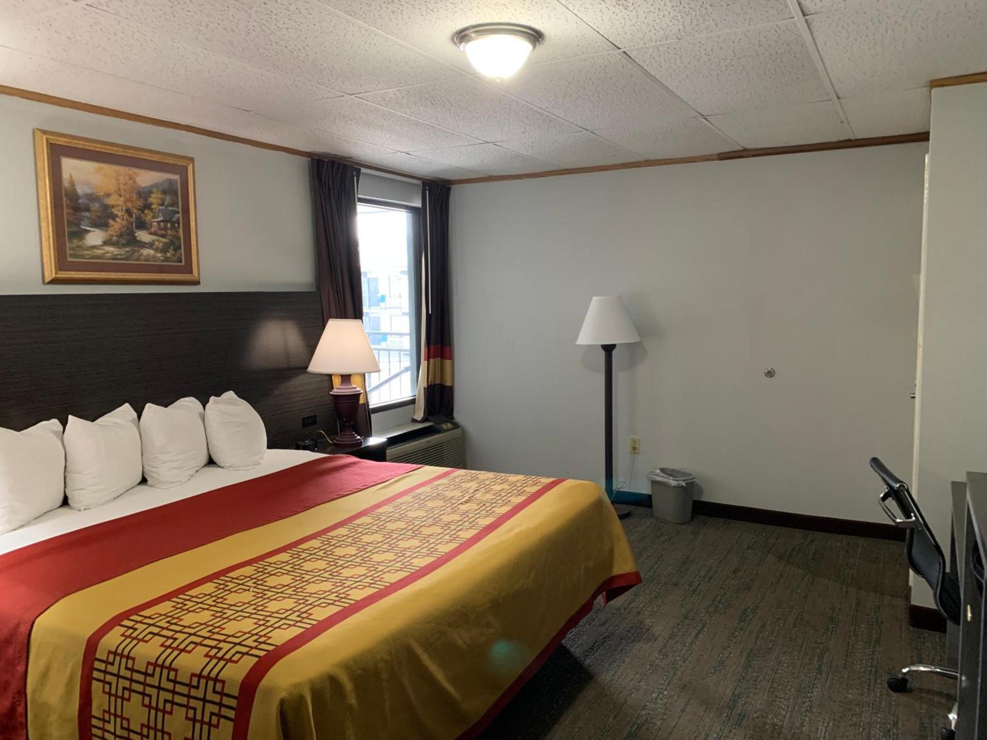 Pigeon Forge Parkway Inn photo 39