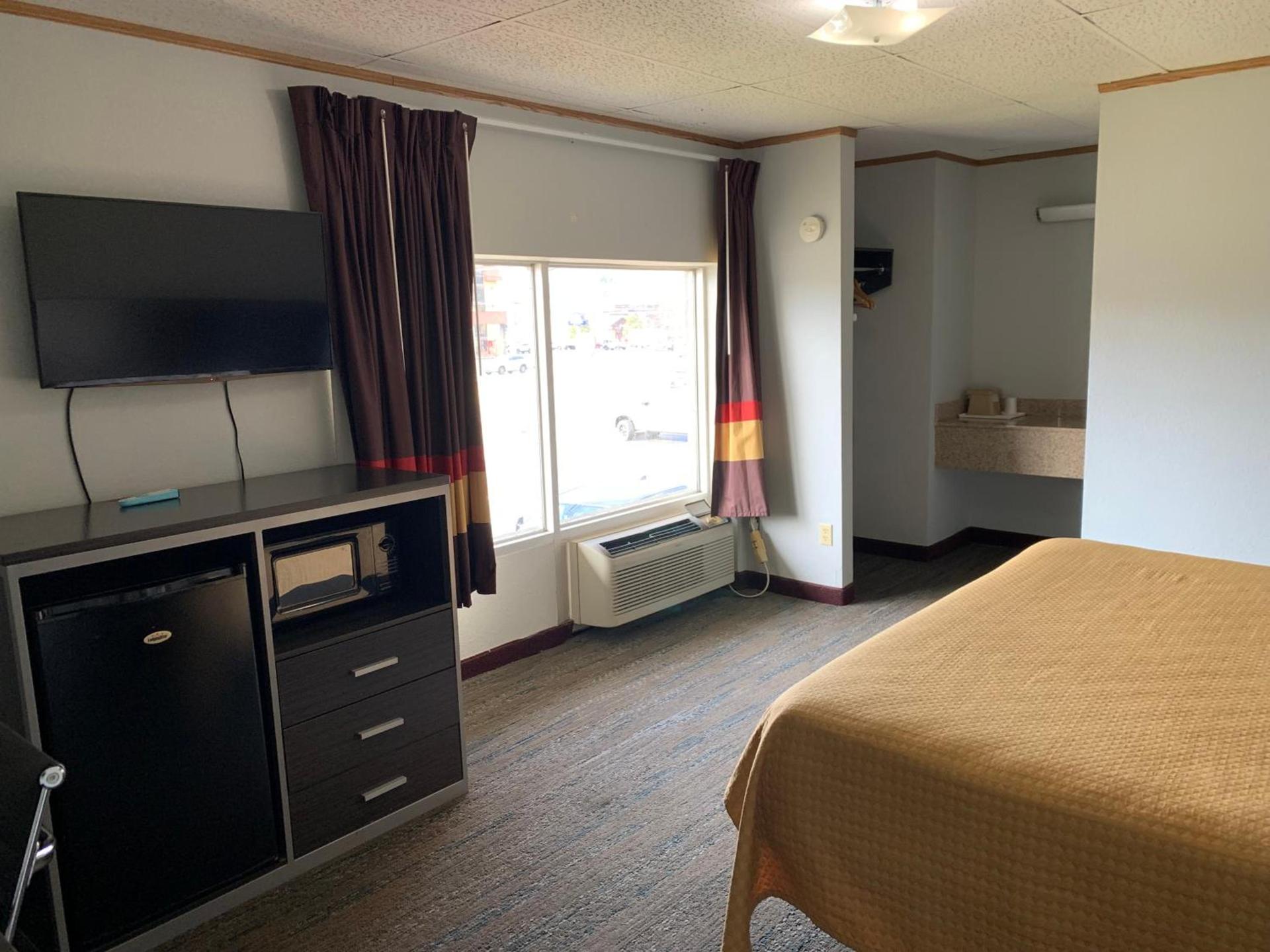 Pigeon Forge Parkway Inn photo 45