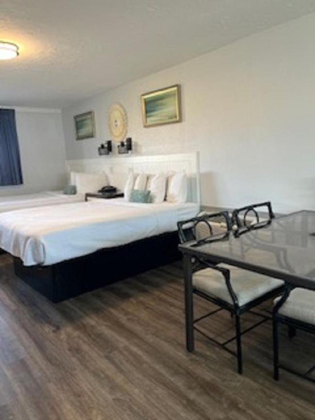 Outer Banks Motor Lodge photo 97