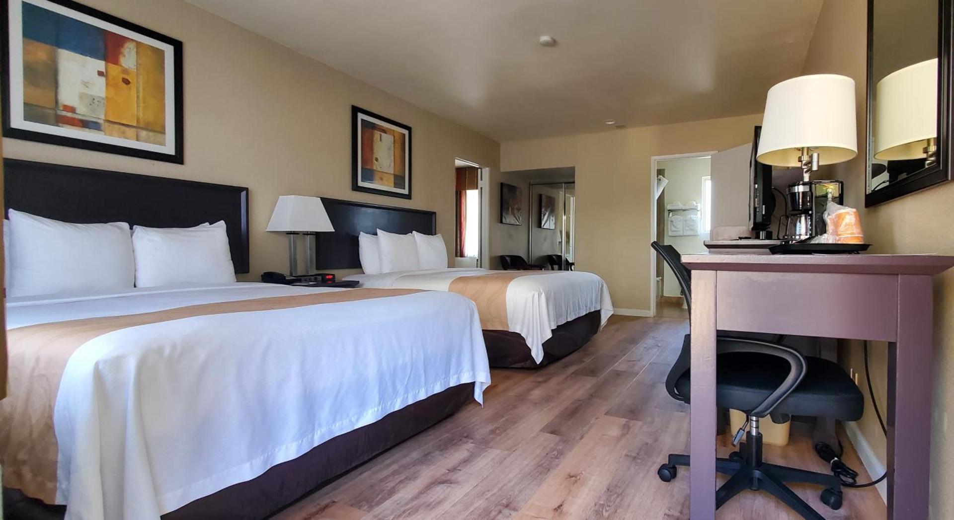 Quality Inn & Suites Anaheim at the Park photo 46