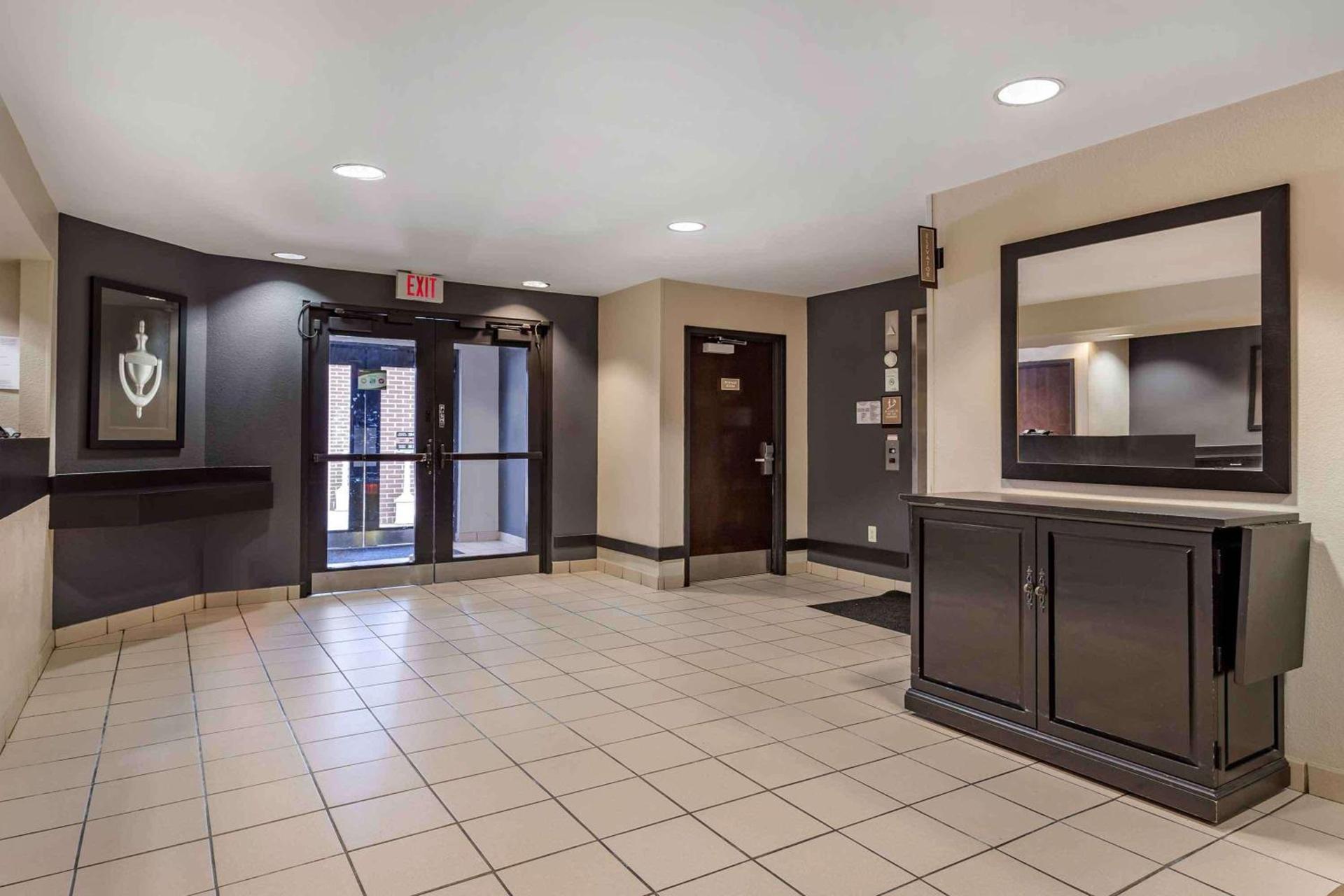 Extended Stay America Suites - Houston - Westchase - Richmond photo 8