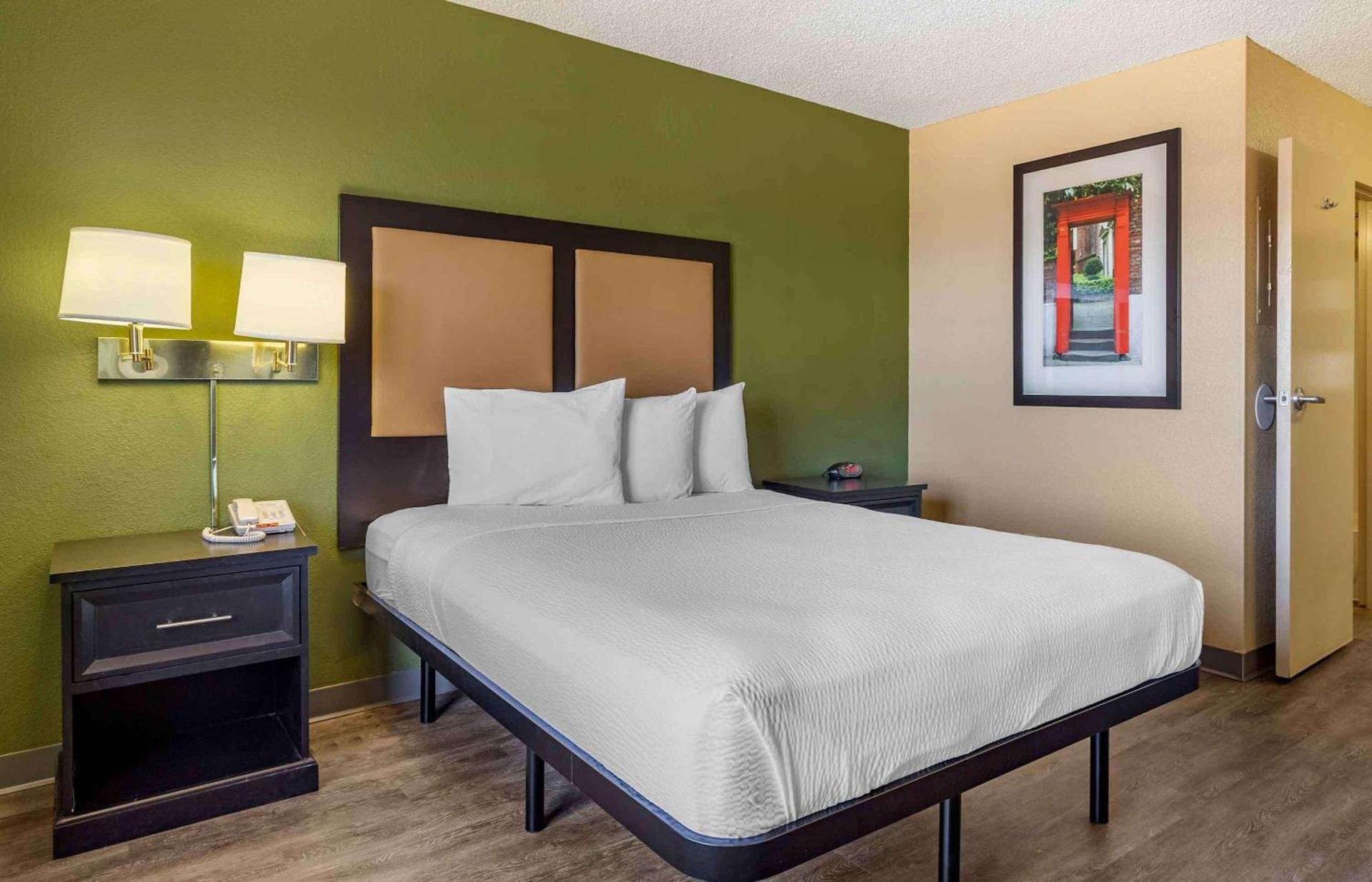 Extended Stay America Suites - Houston - Westchase - Richmond photo 11