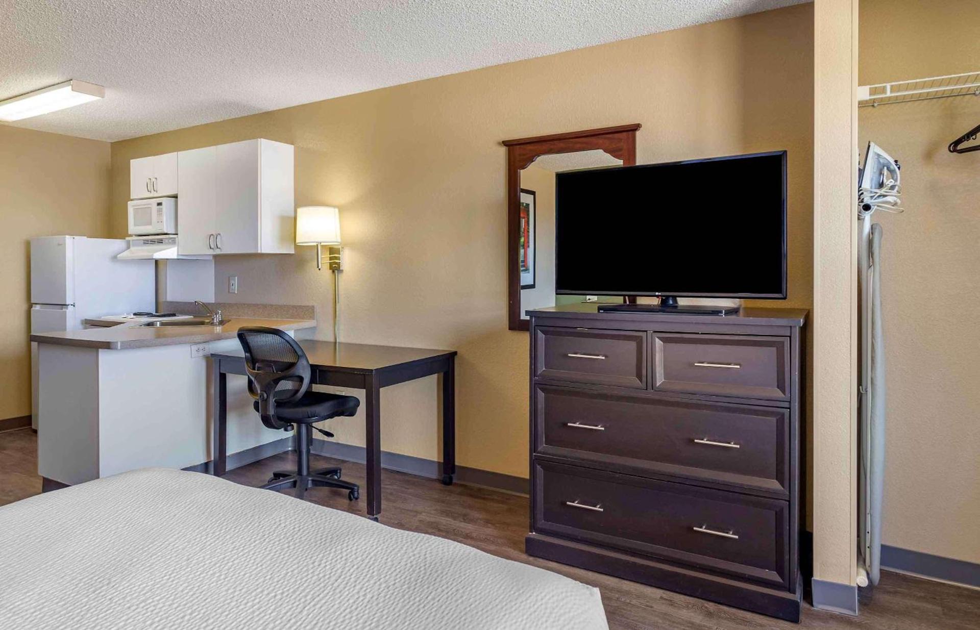 Extended Stay America Suites - Houston - Westchase - Richmond photo 14