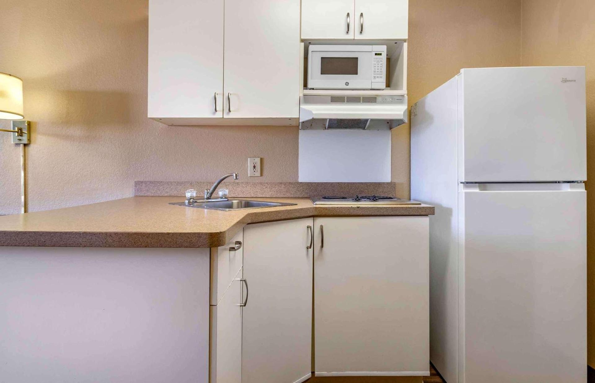 Extended Stay America Suites - Houston - Westchase - Richmond photo 20