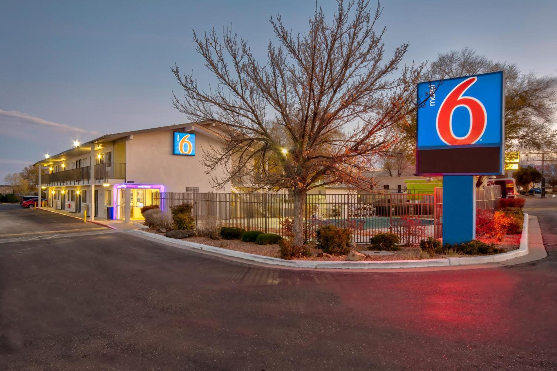 Motel 6 Santa Fe photo 1