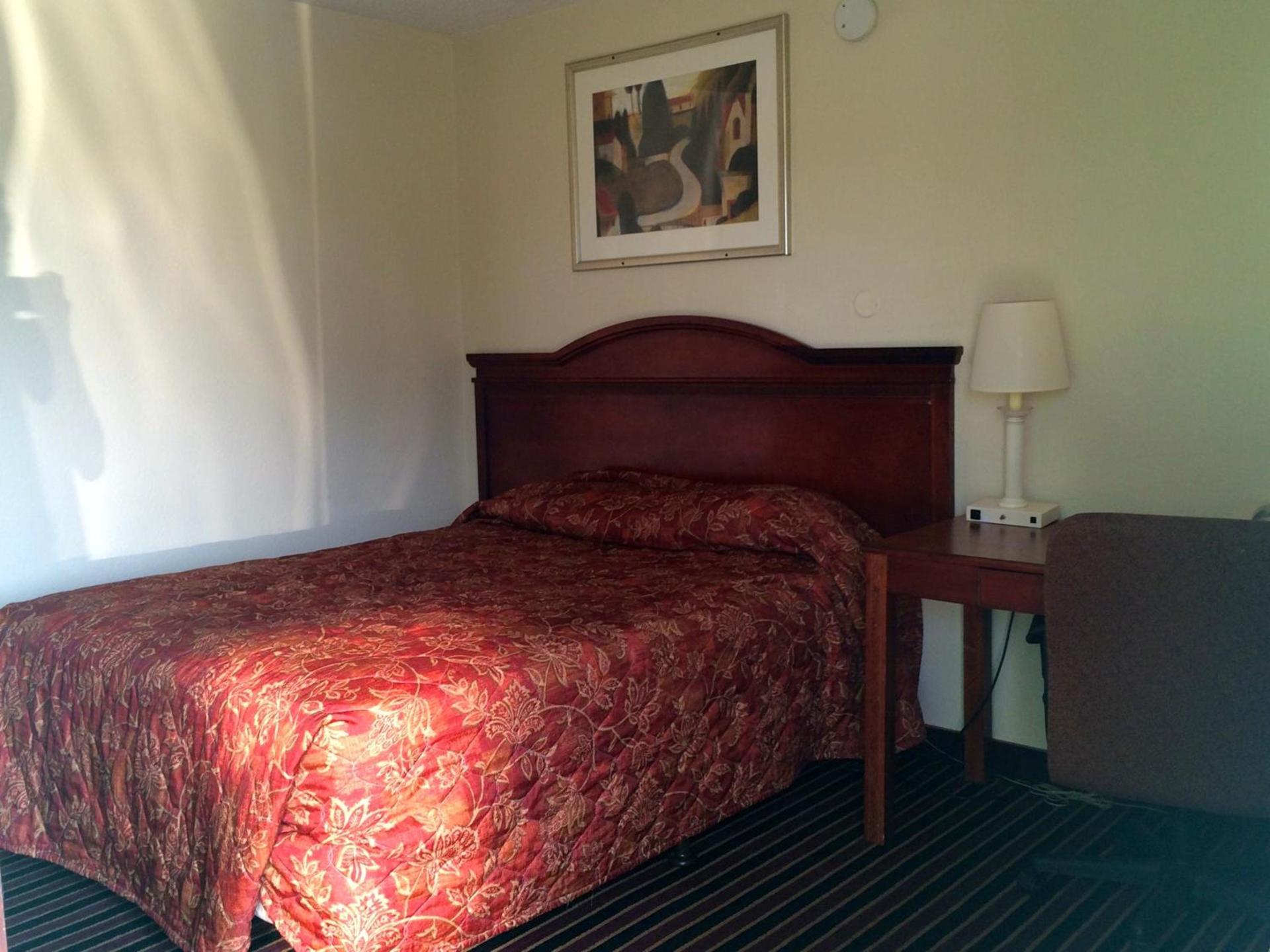 Carpet Inn photo 31