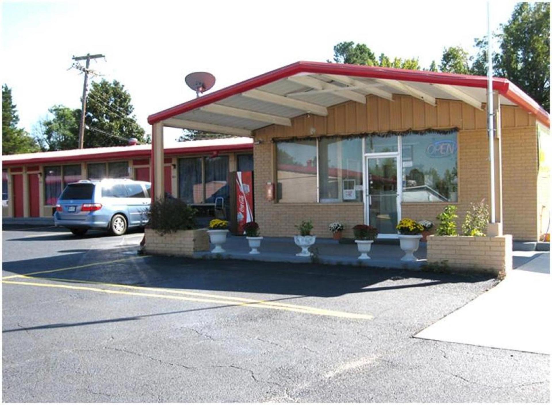 Royal Inn Linden photo 1