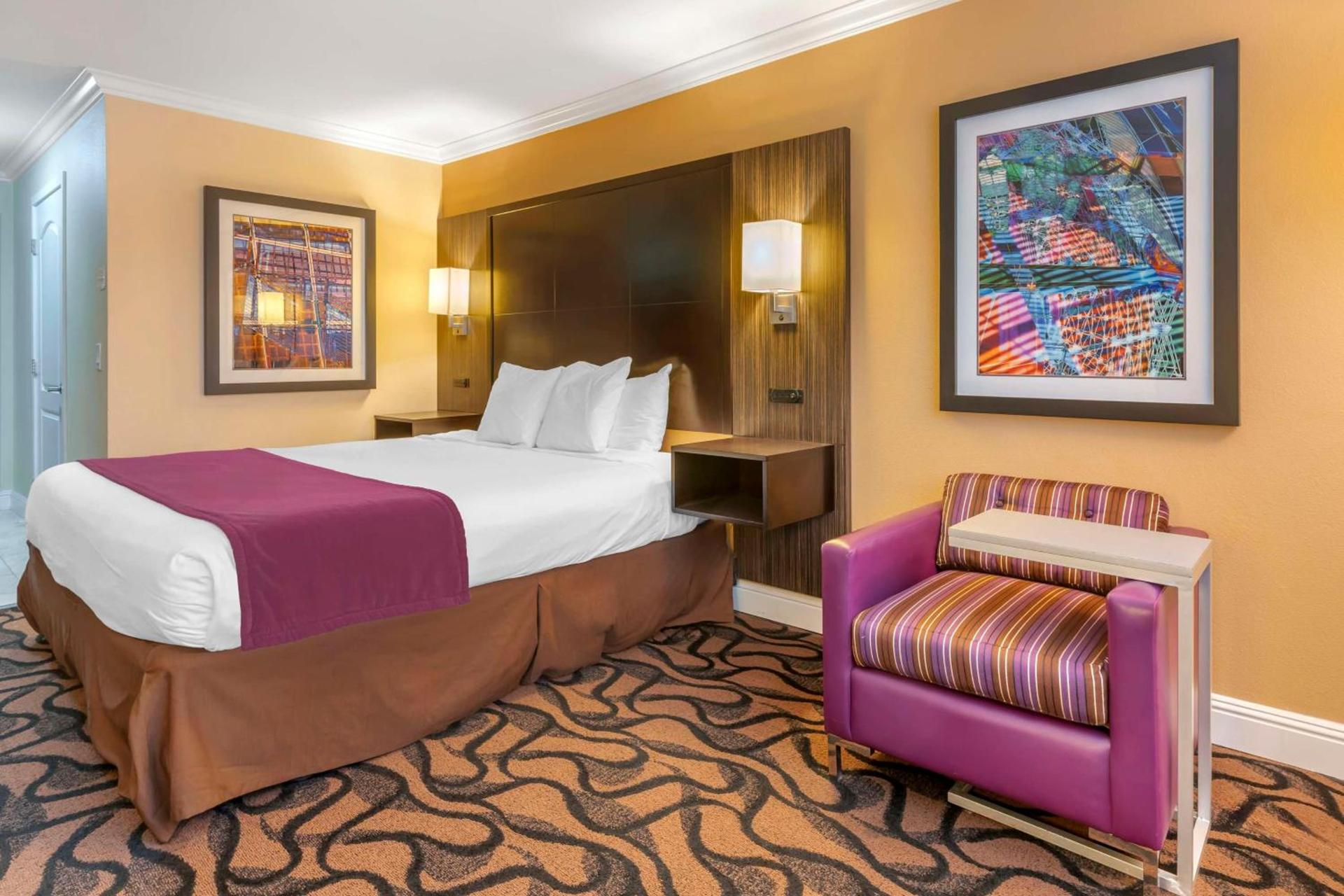 Best Western Plus Airport Plaza photo 29
