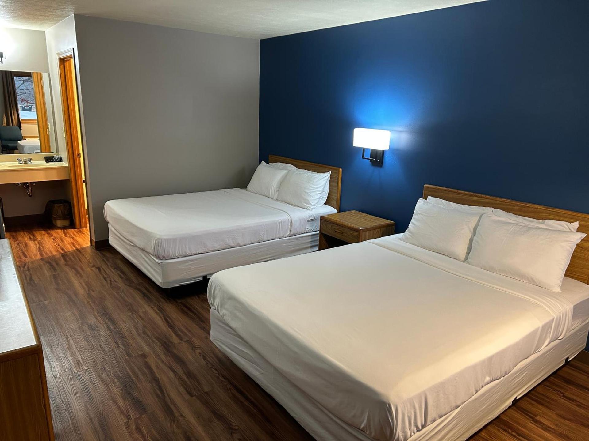 Valley Inn and Suites photo 31