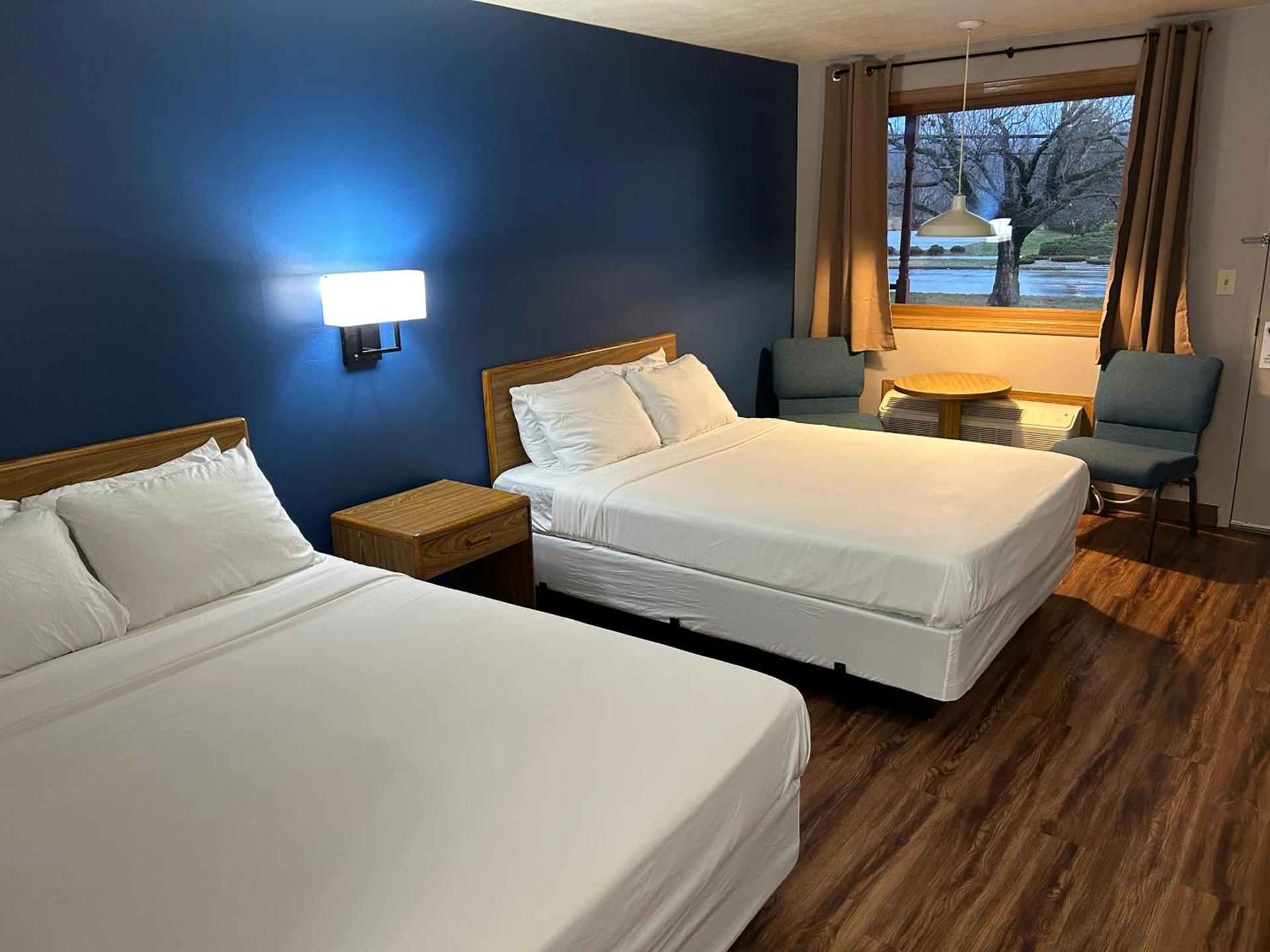 Valley Inn and Suites photo 66