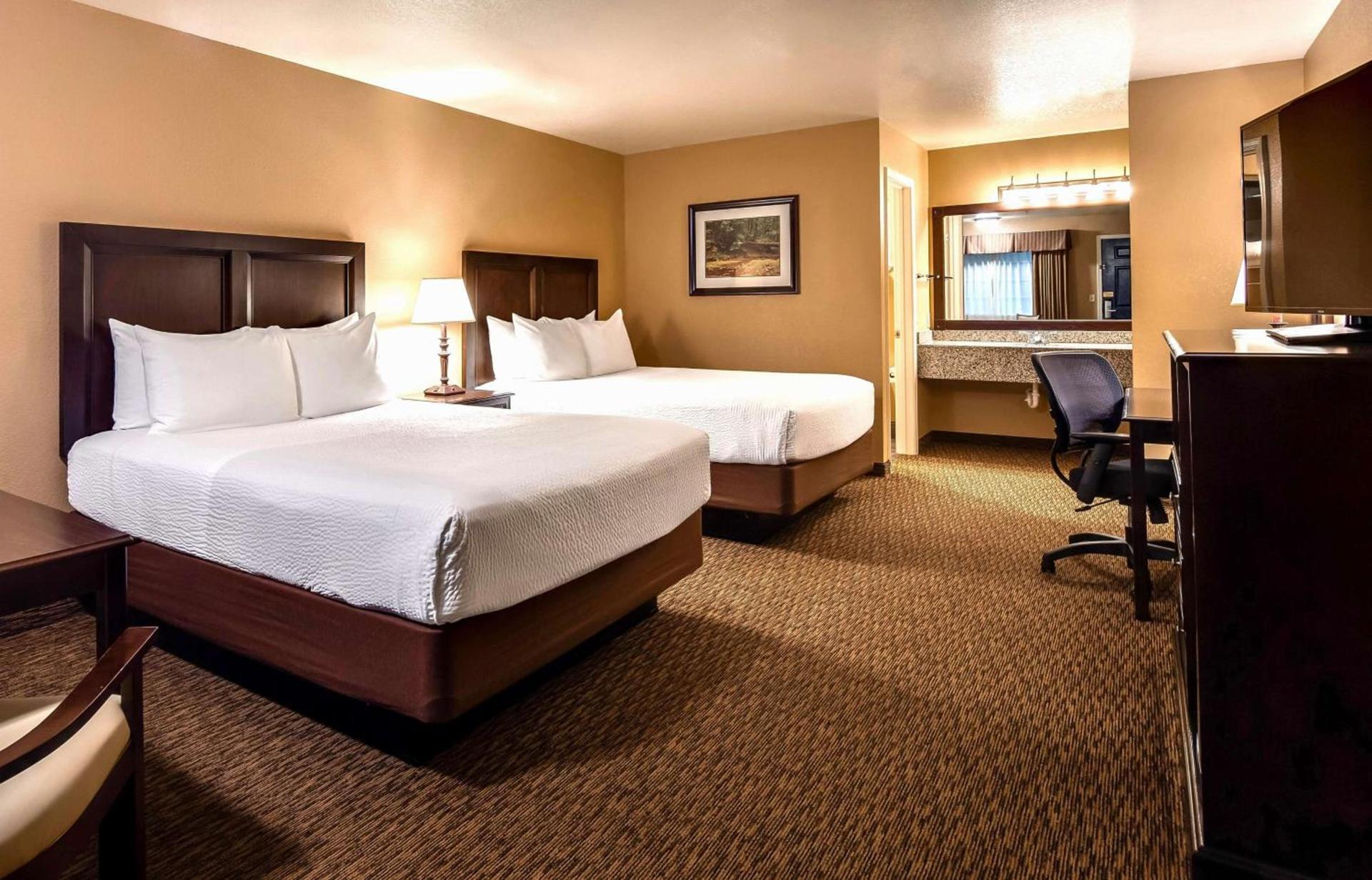 Best Western Country Inn photo 25