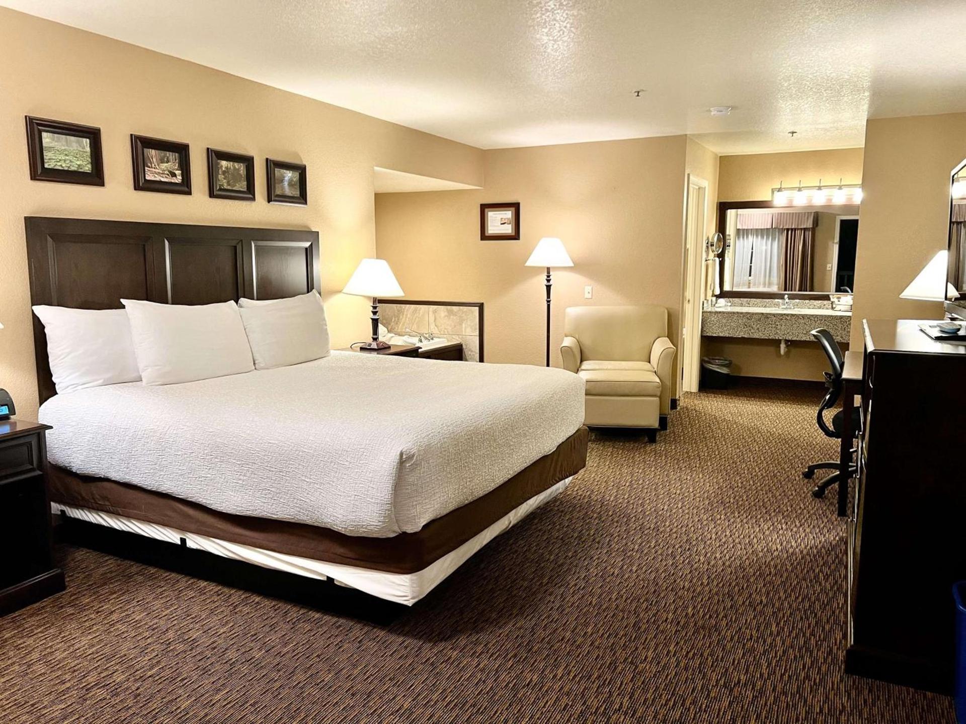 Best Western Country Inn photo 34