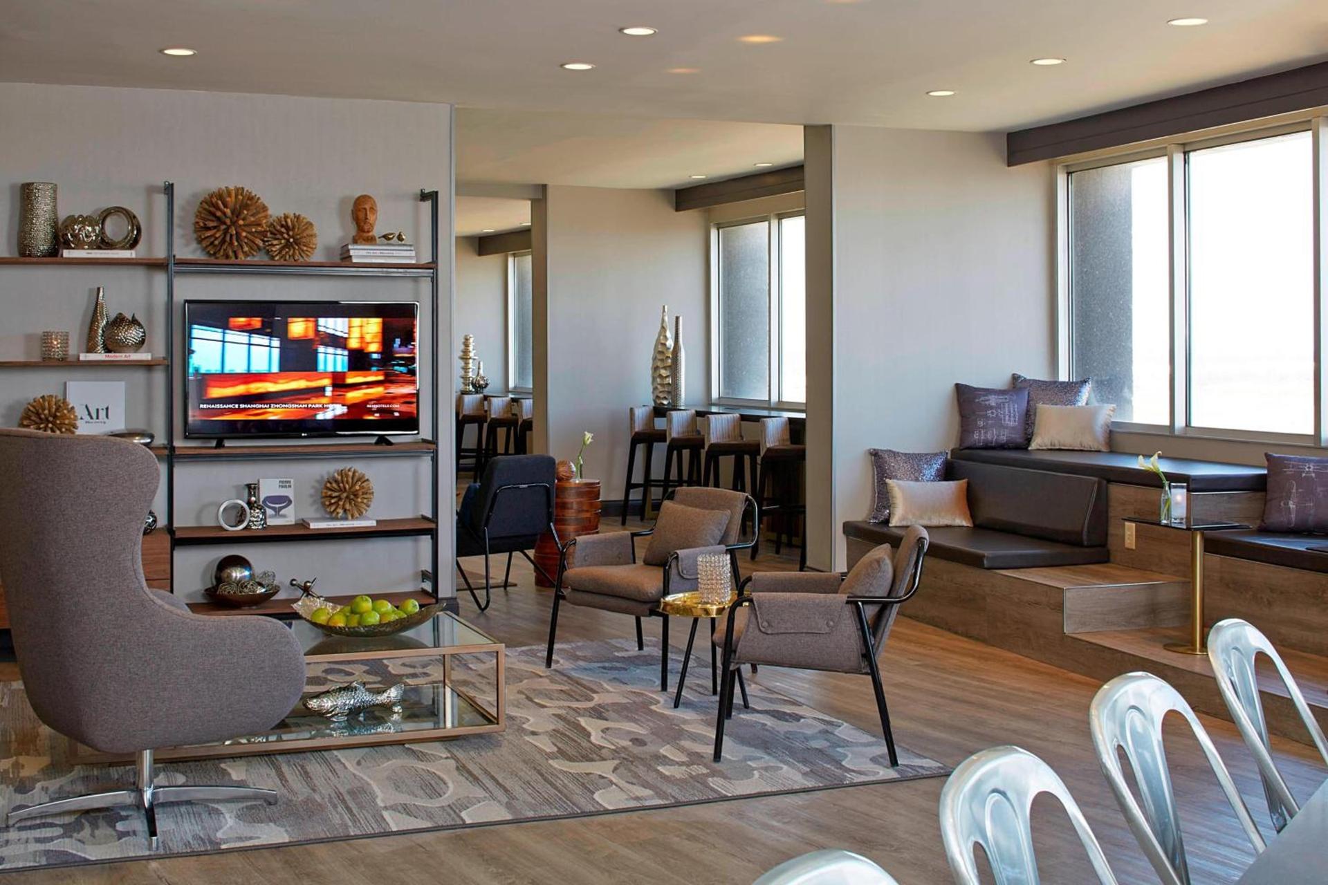 Renaissance St. Louis Airport Hotel photo 14