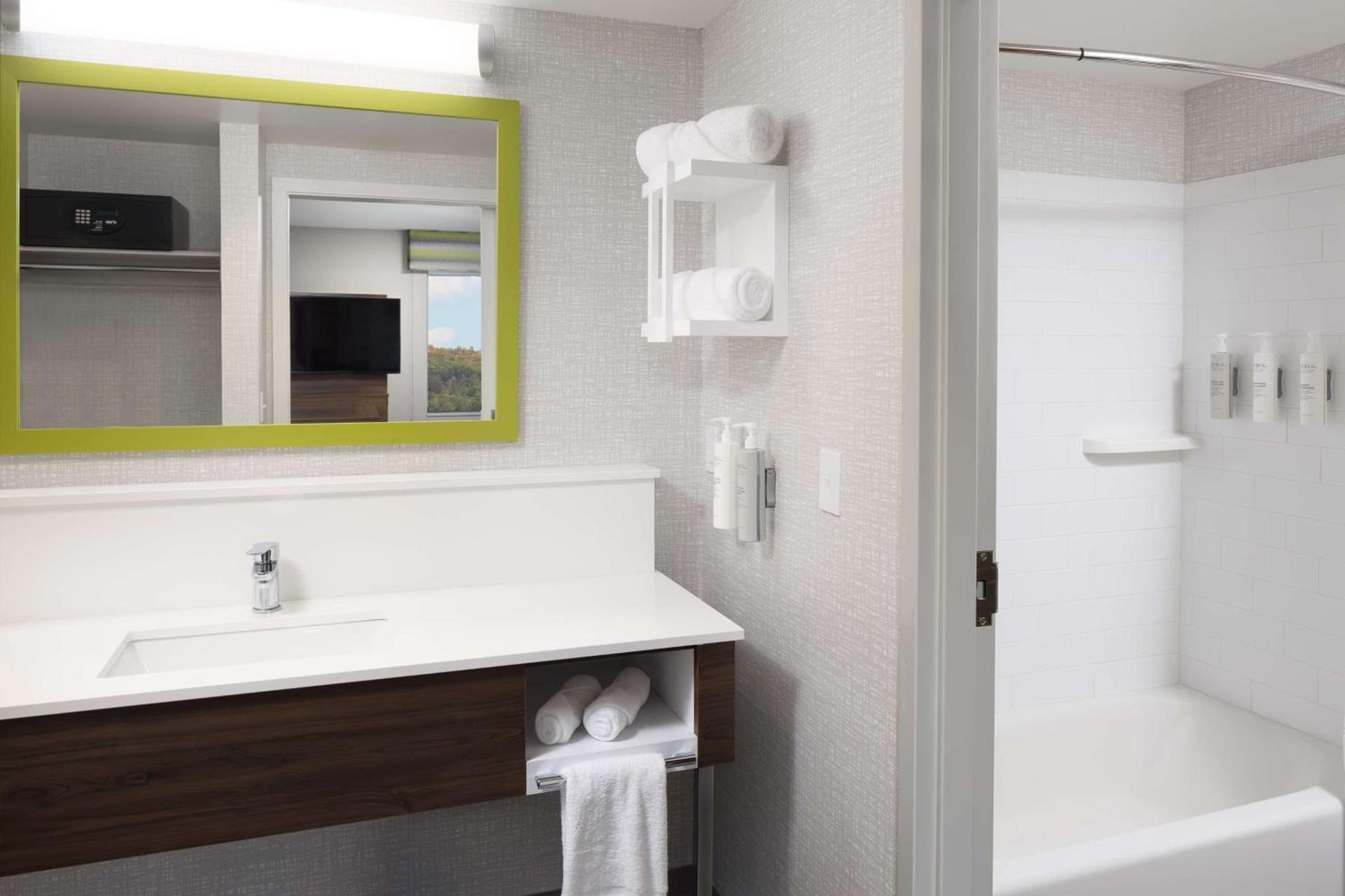 Hampton Inn Hornell photo 19