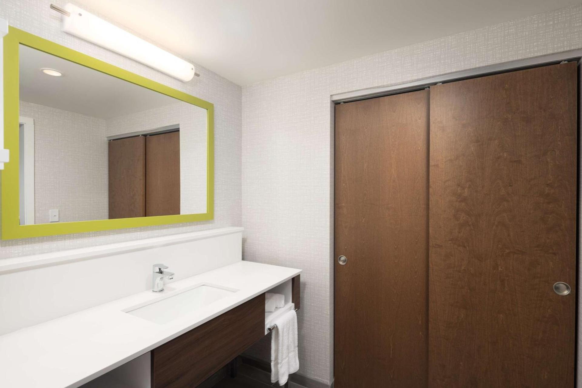 Hampton Inn Hornell photo 40