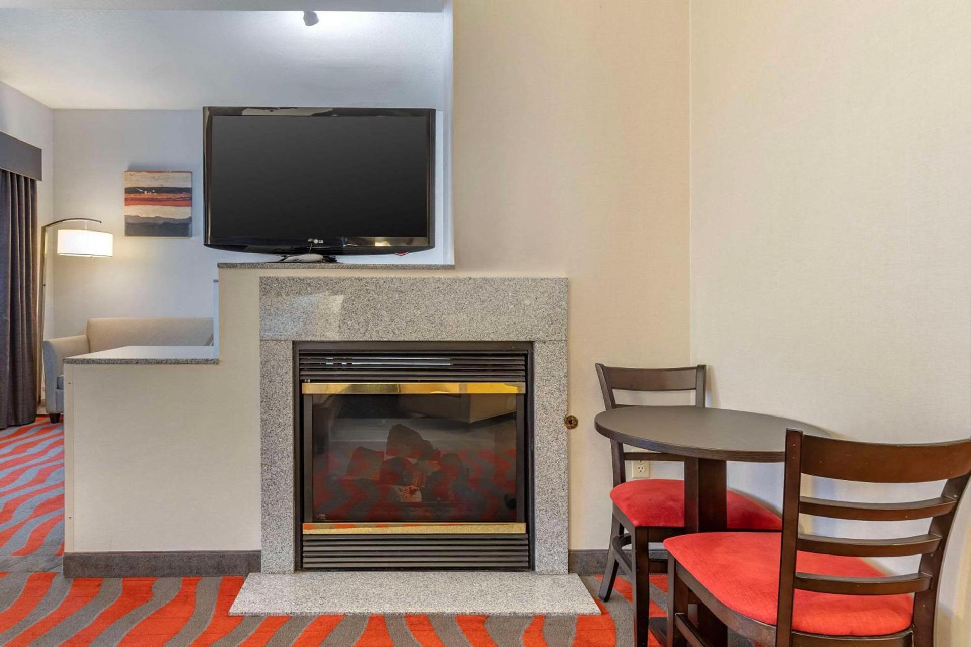 Comfort Suites Boise West Meridian photo 13