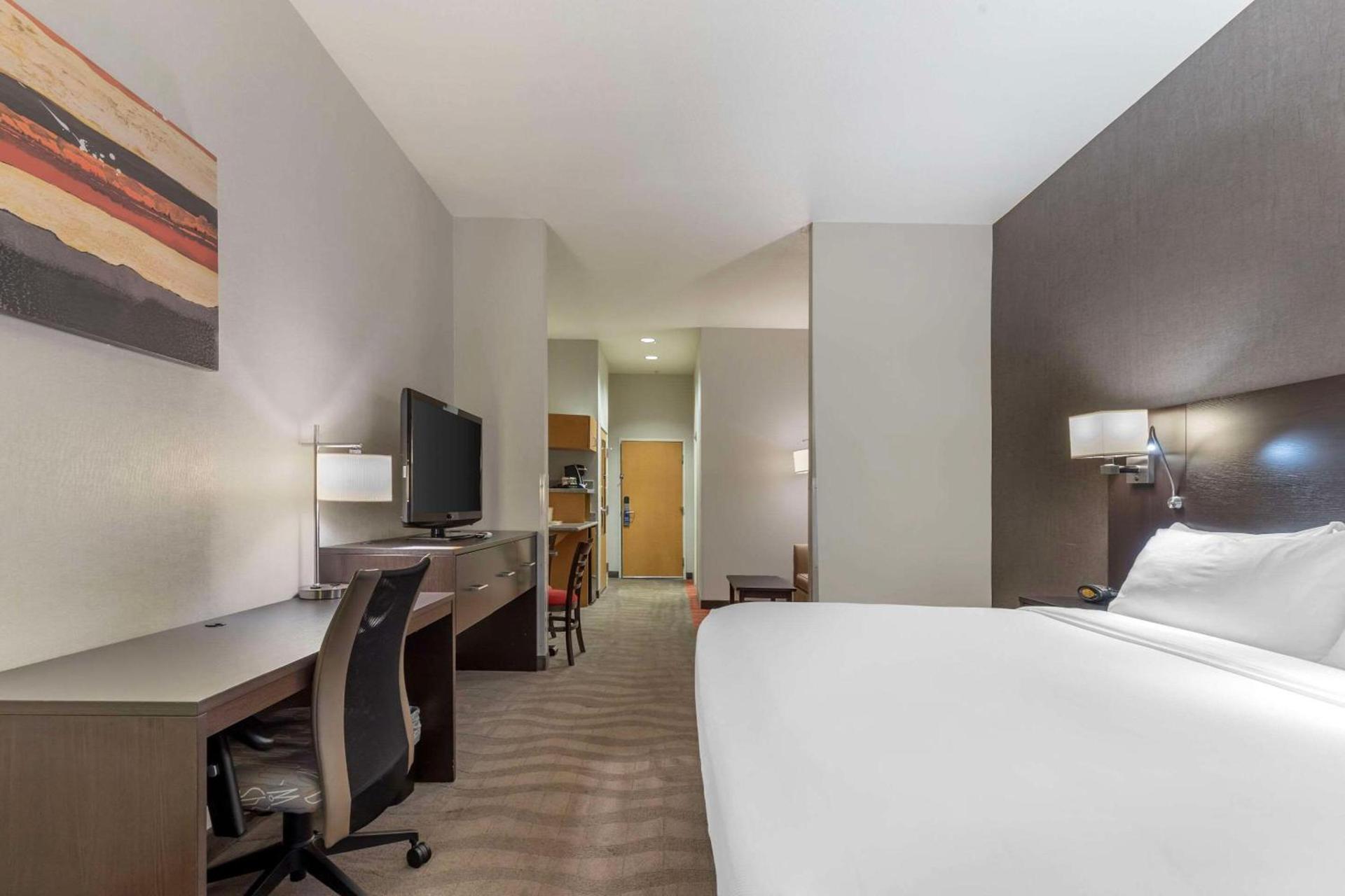 Comfort Suites Boise West Meridian photo 20