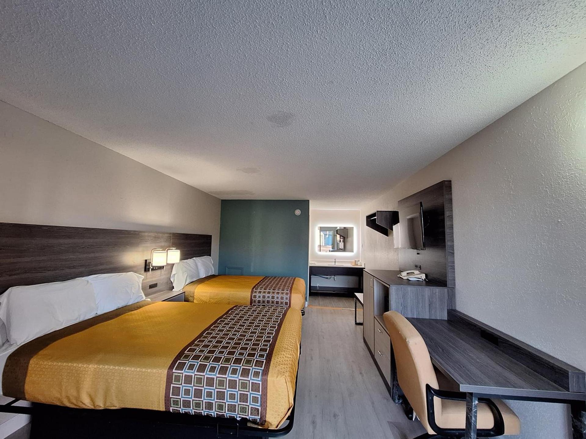 Budget Inn - Roxboro photo 13