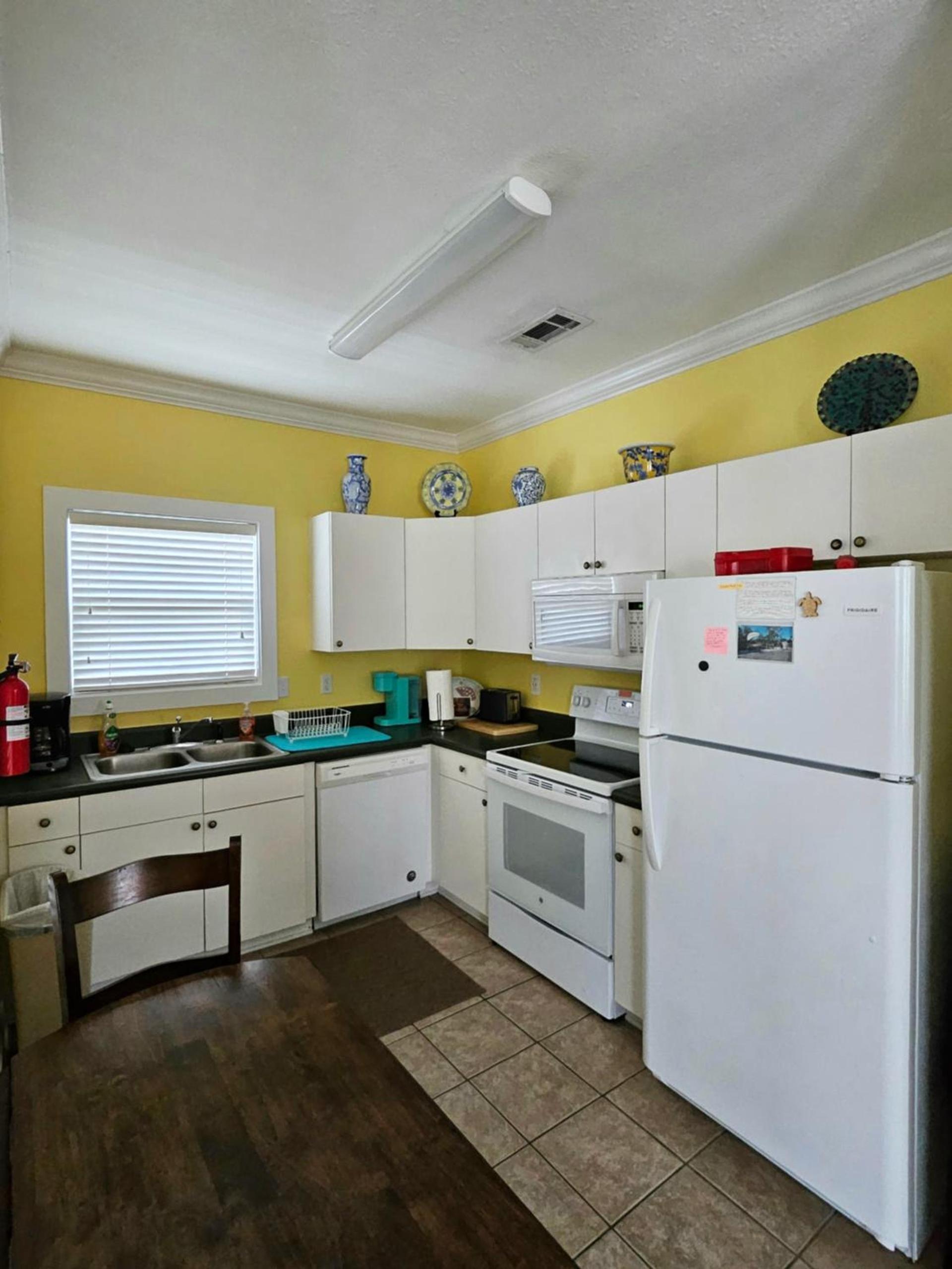 Perdido Key Purple Parrot Resort photo 10