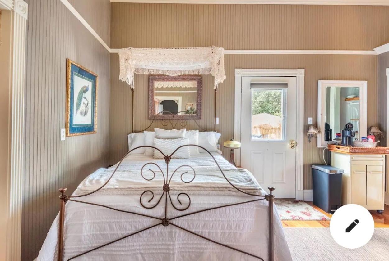 The Guest Room photo 5