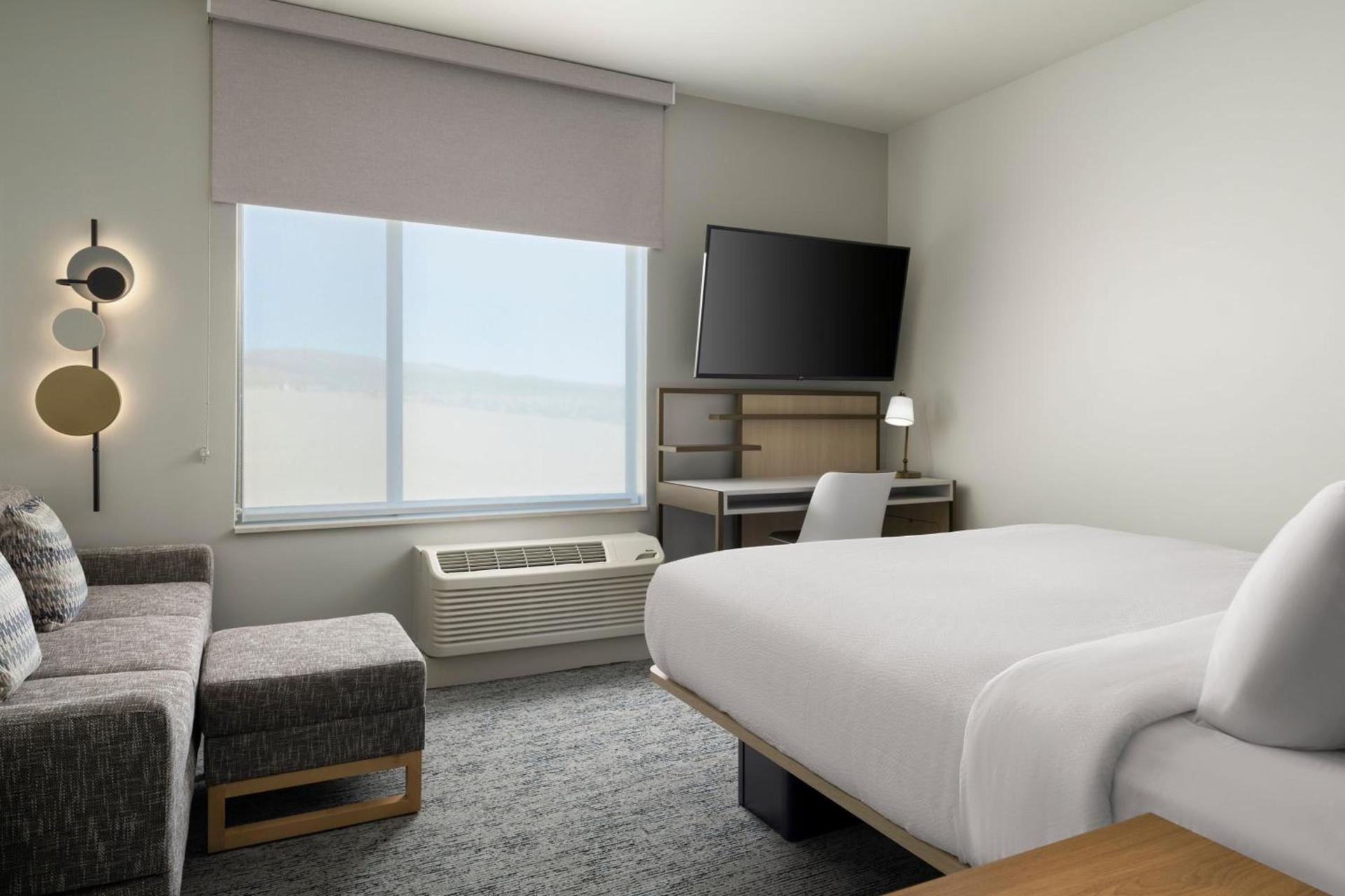 TownePlace Suites by Marriott Marriott Barstow photo 16