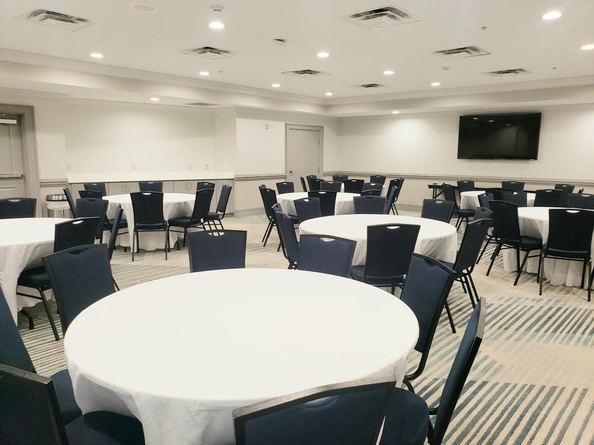 Comfort Suites Valdosta Mall Area photo 47