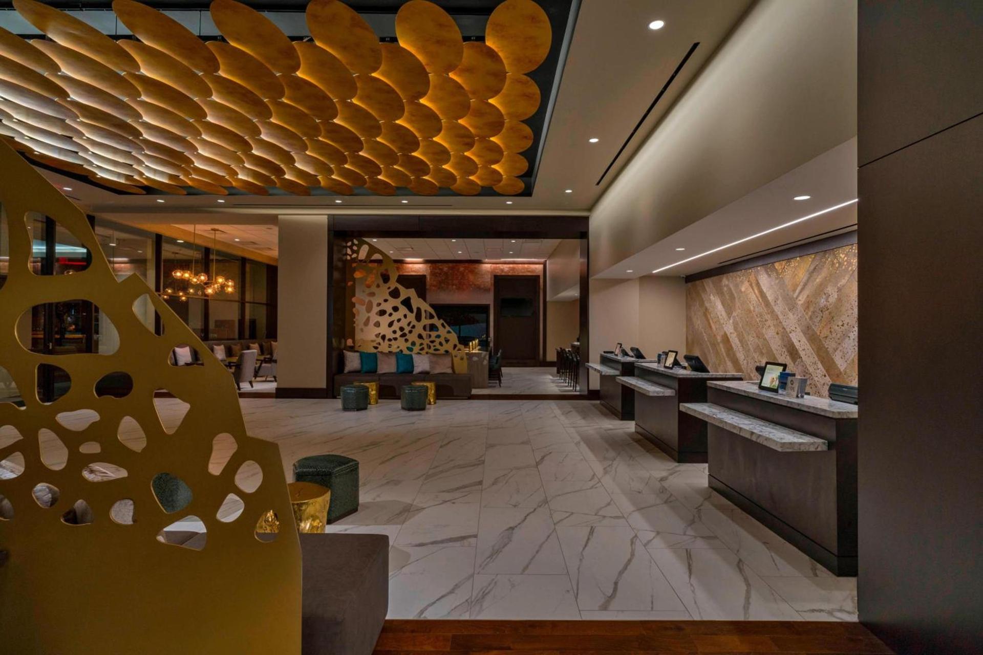 The Westin Galleria Houston photo 3