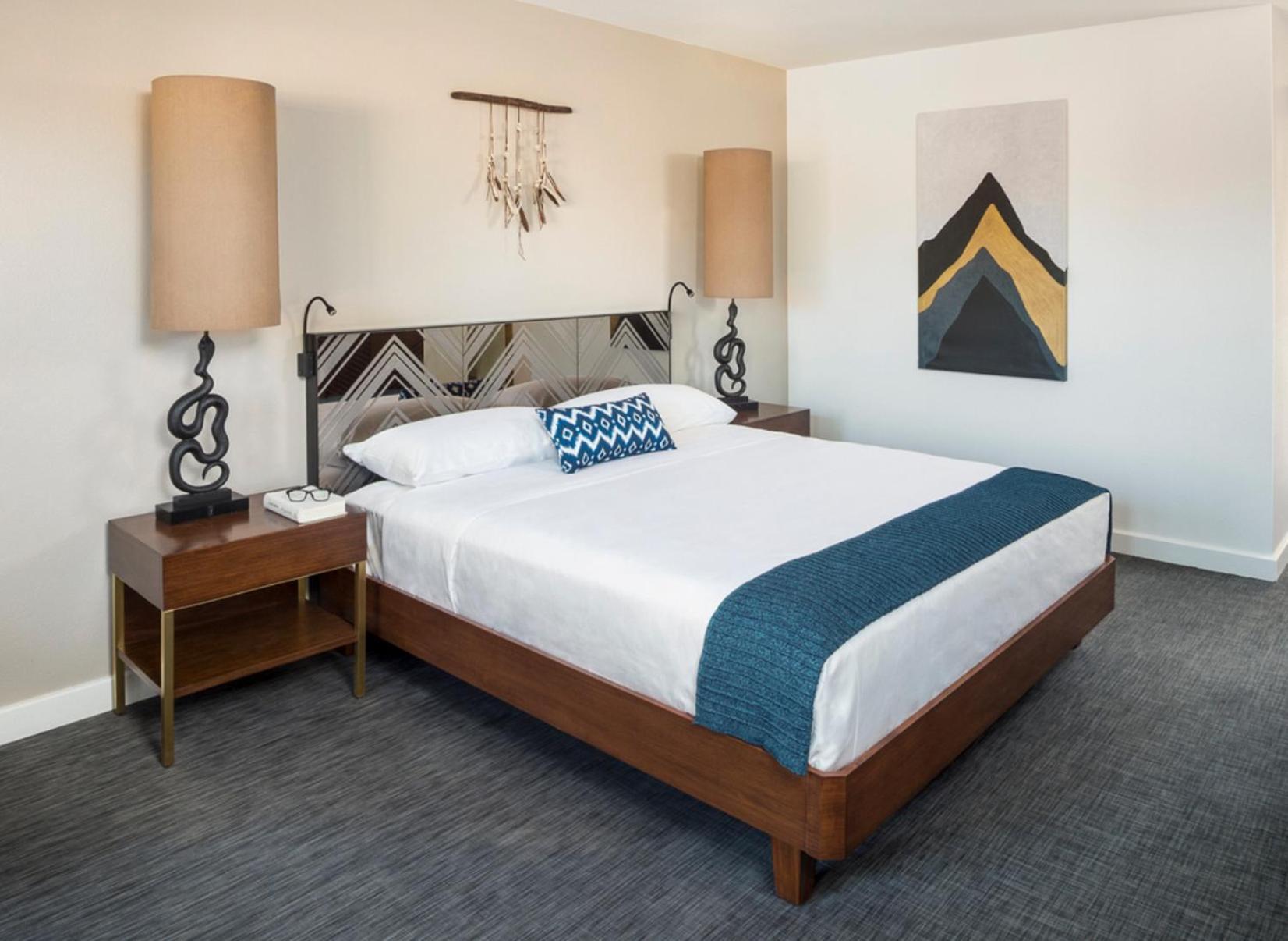 V Capri Palm Springs, a Dolce by Wyndham photo 6