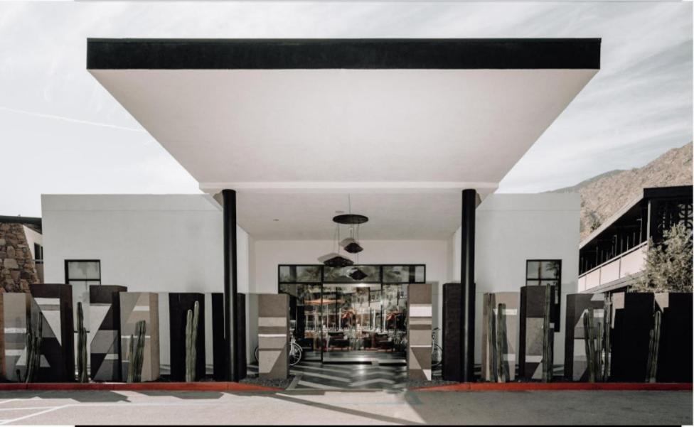 V Capri Palm Springs, a Dolce by Wyndham photo 7