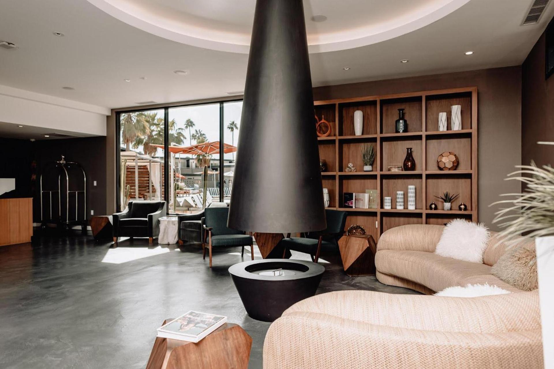 V Capri Palm Springs, a Dolce by Wyndham photo 10