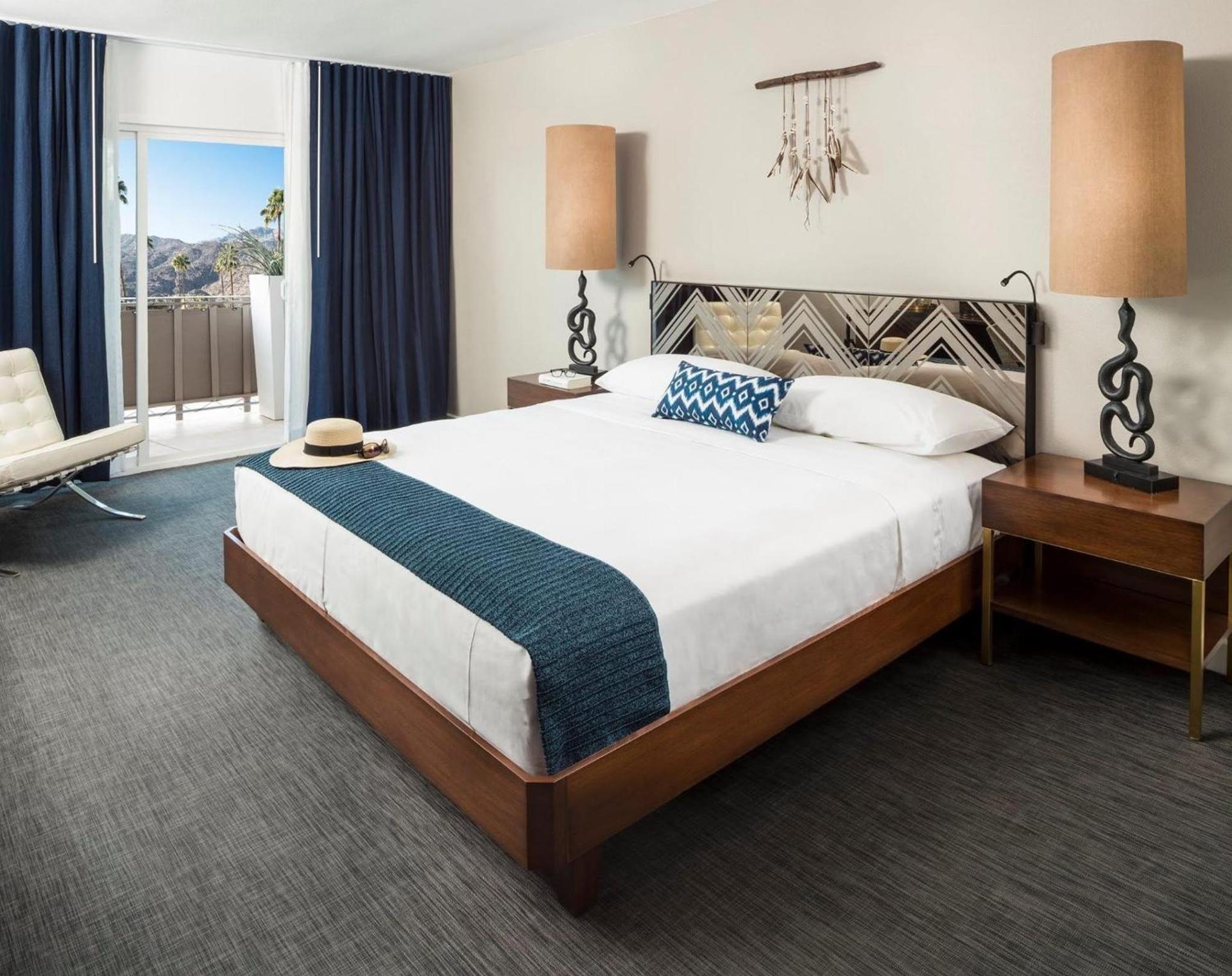 V Capri Palm Springs, a Dolce by Wyndham photo 12