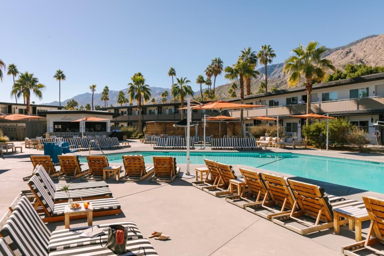 V Capri Palm Springs, a Dolce by Wyndham photo 13