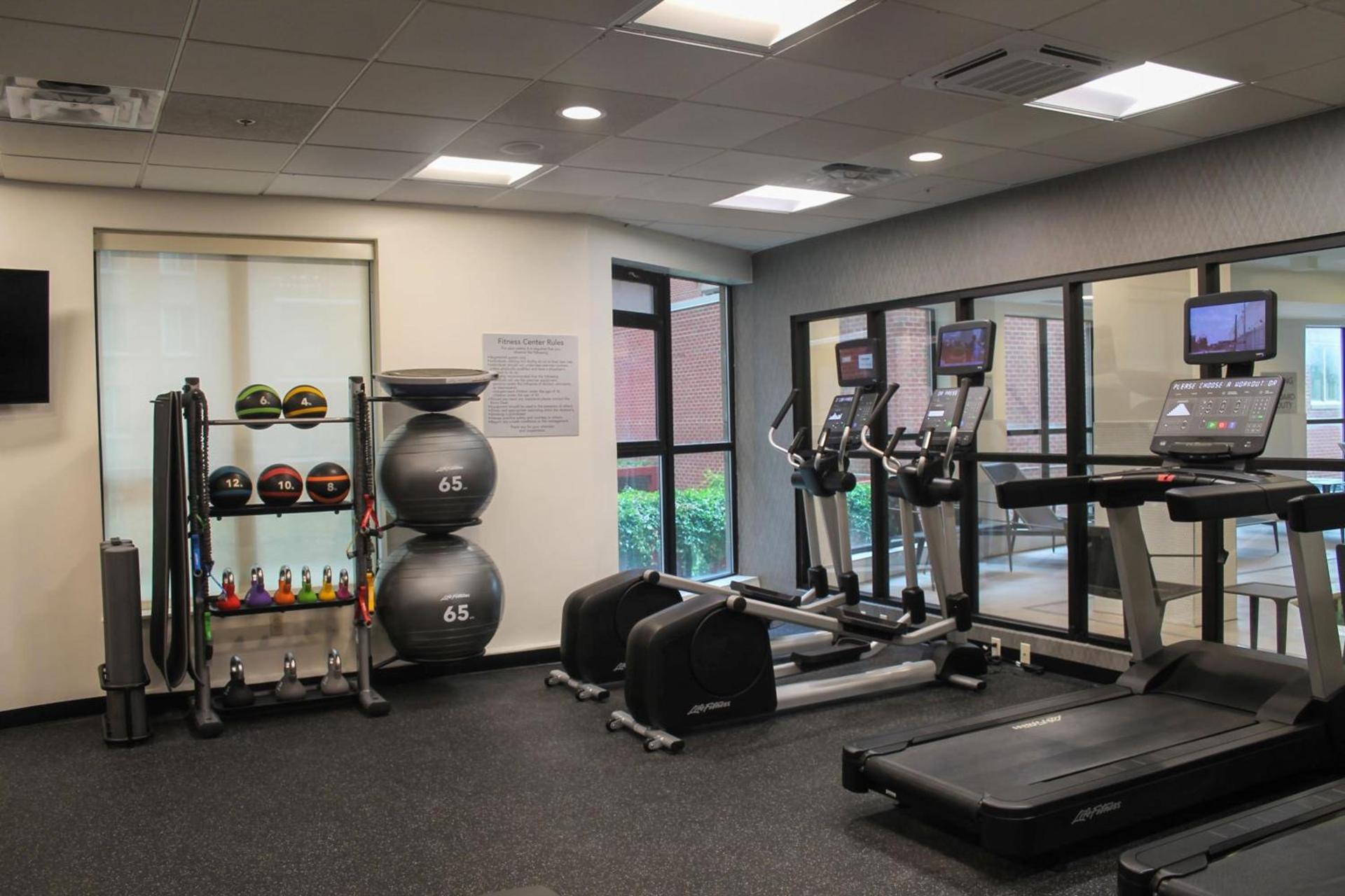 Courtyard by Marriott Washington Capitol Hill/Navy Yard photo 39