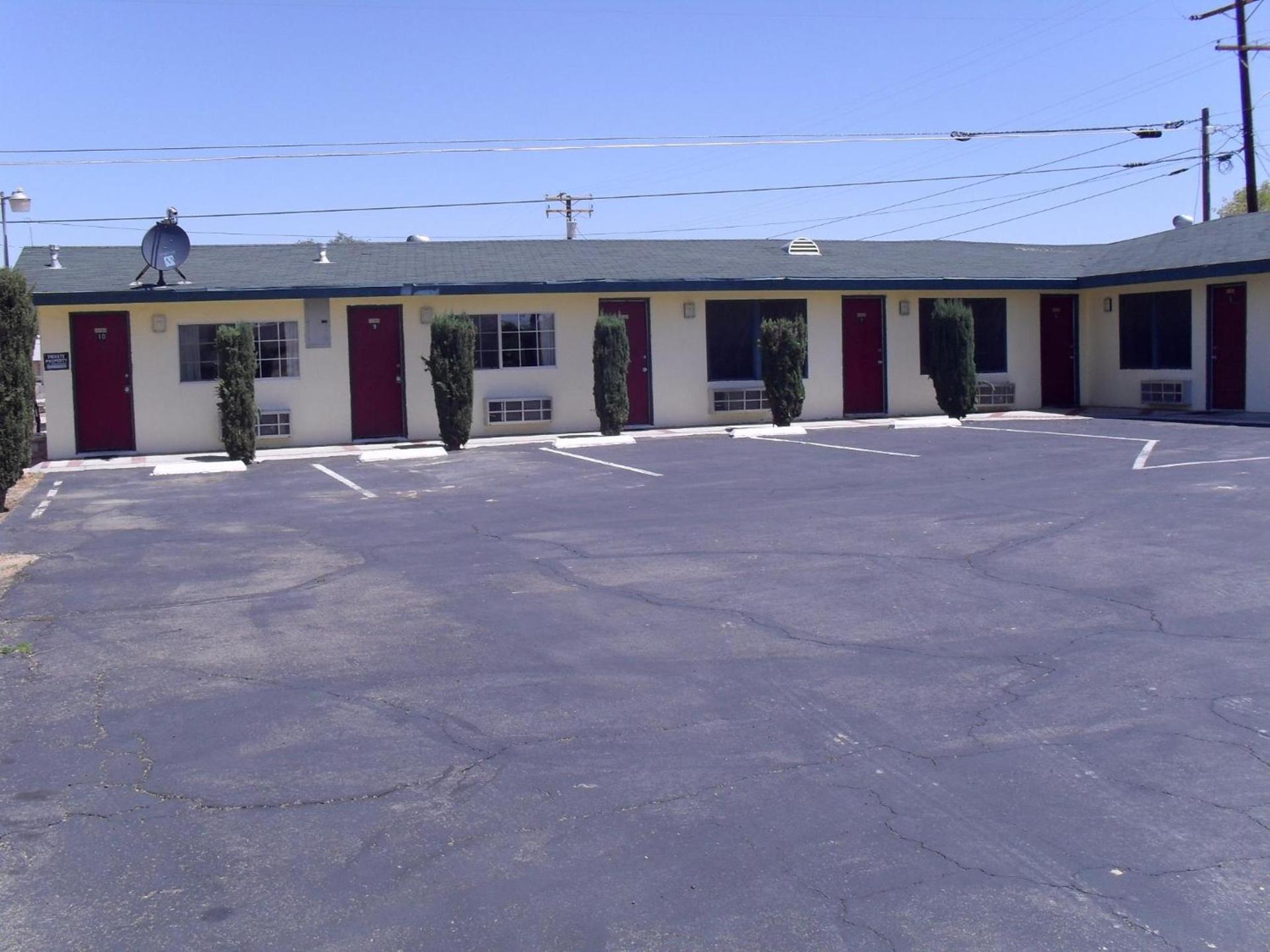 Budget Inn of Boron photo 8