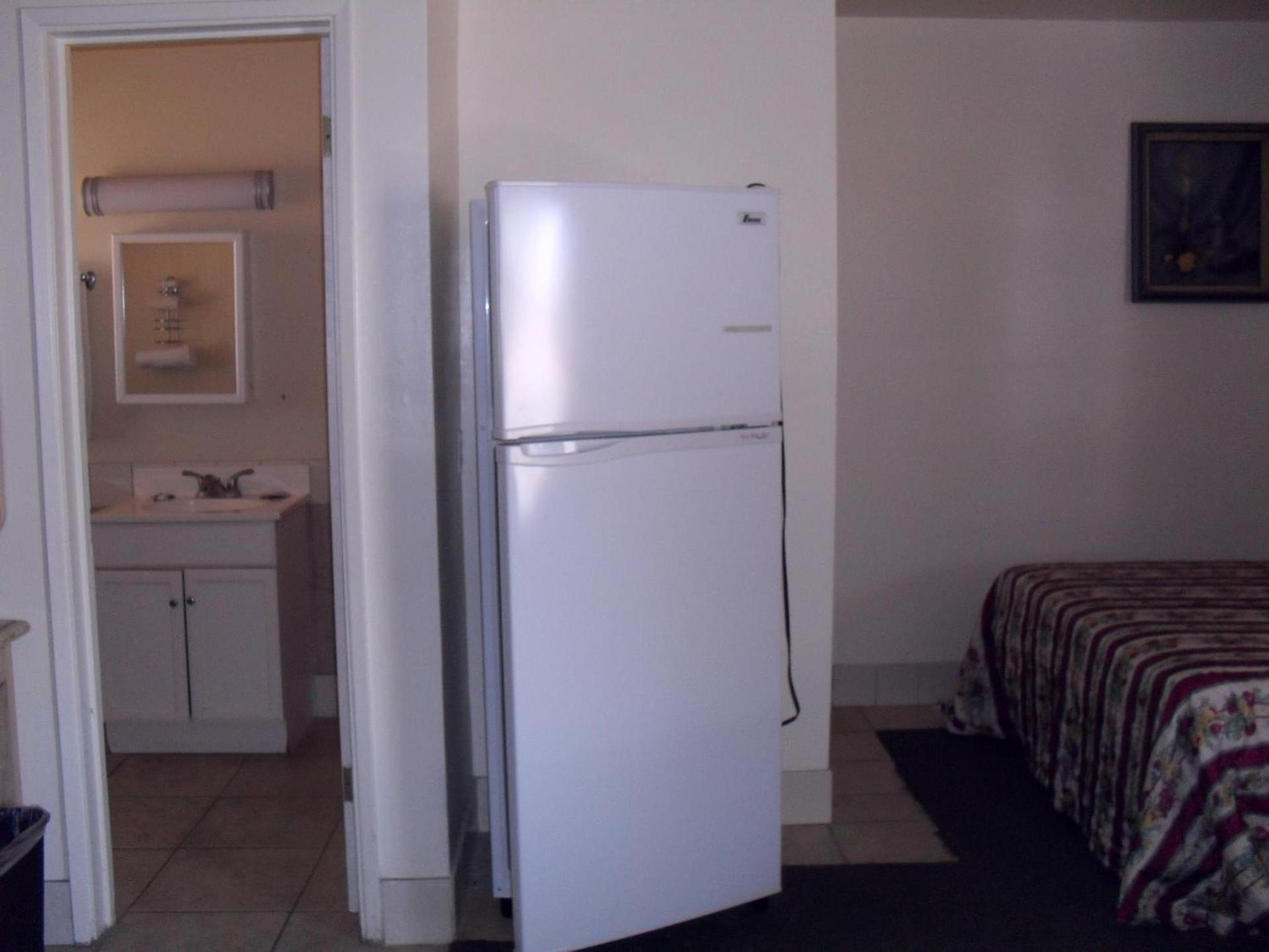 Budget Inn of Boron photo 16