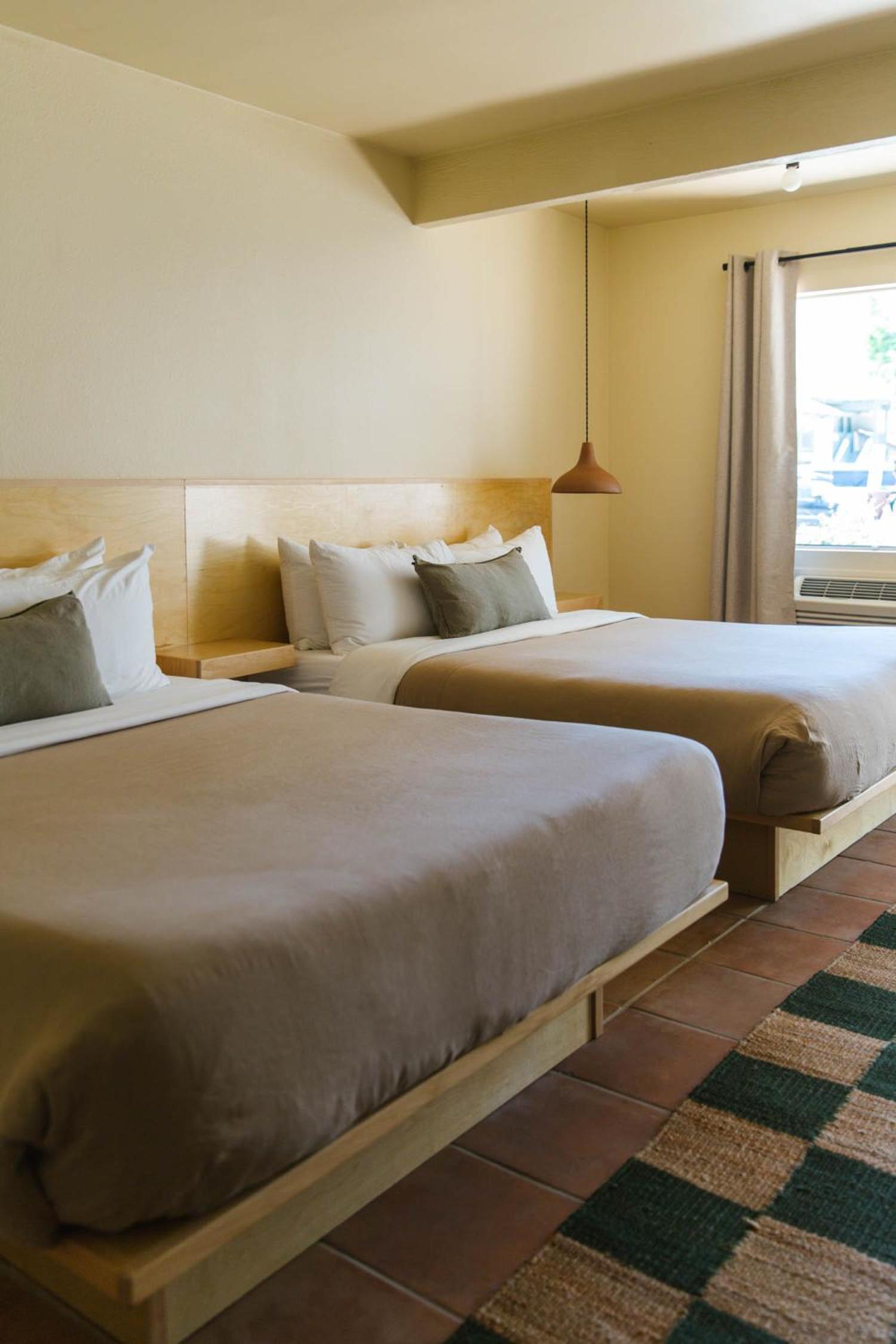 Hummingbird Inn photo 18