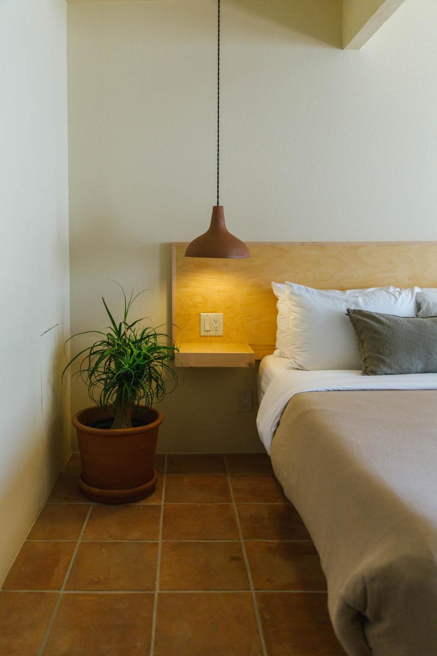 Hummingbird Inn photo 9