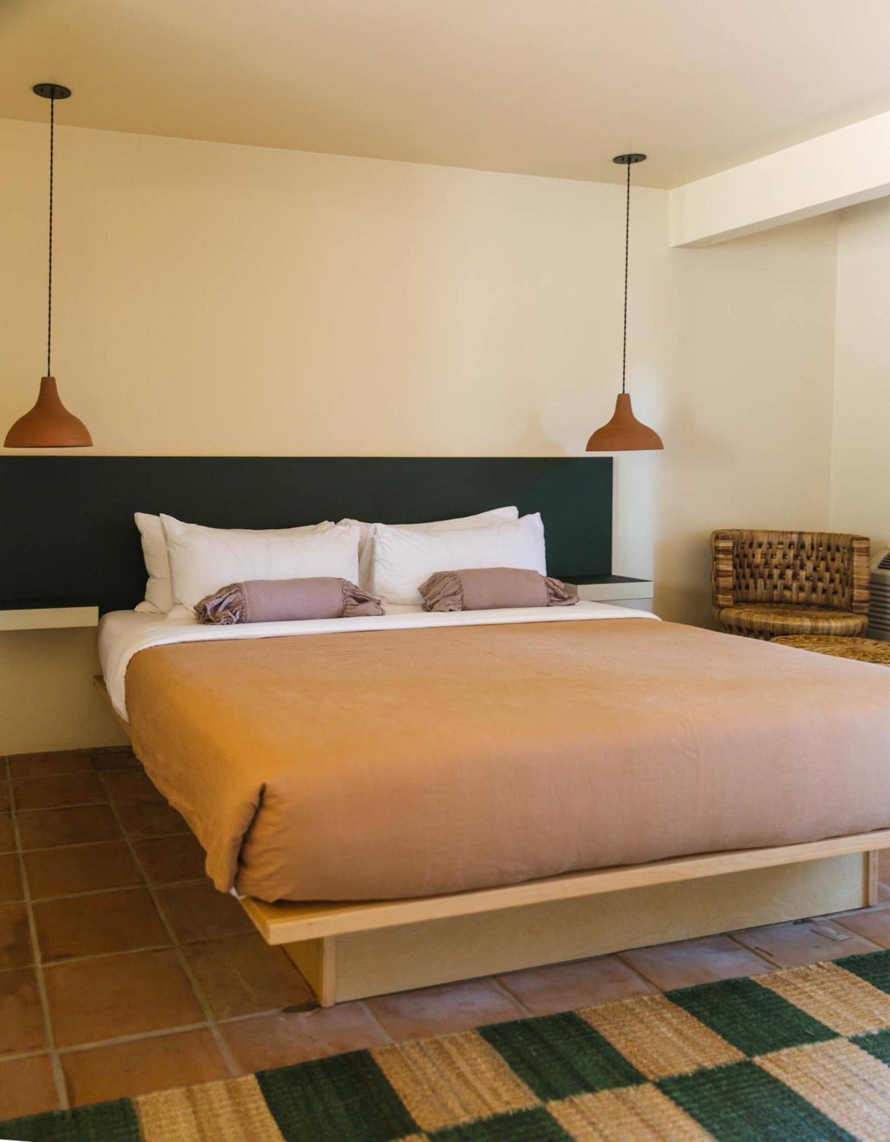 Hummingbird Inn photo 19