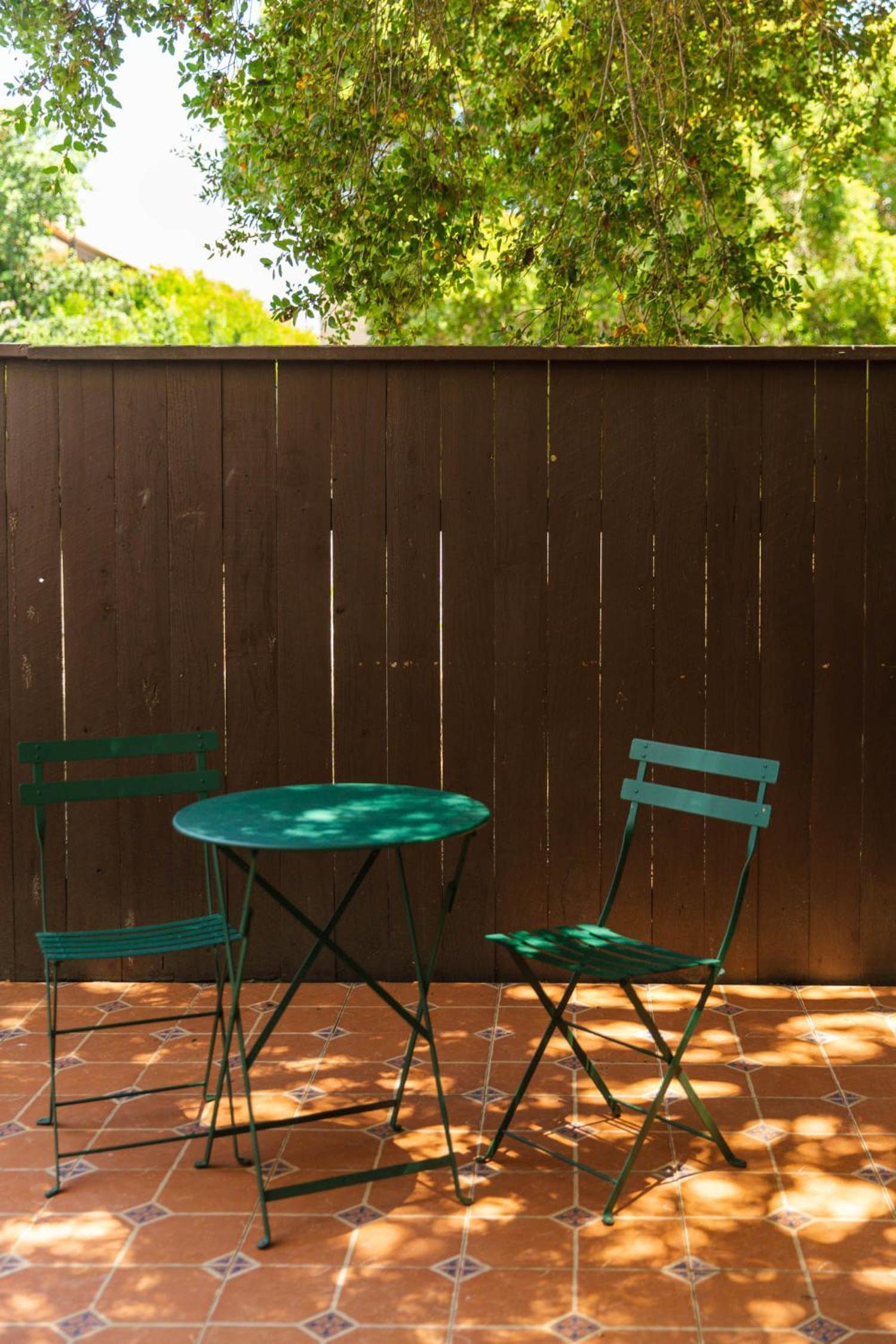 Hummingbird Inn photo 14